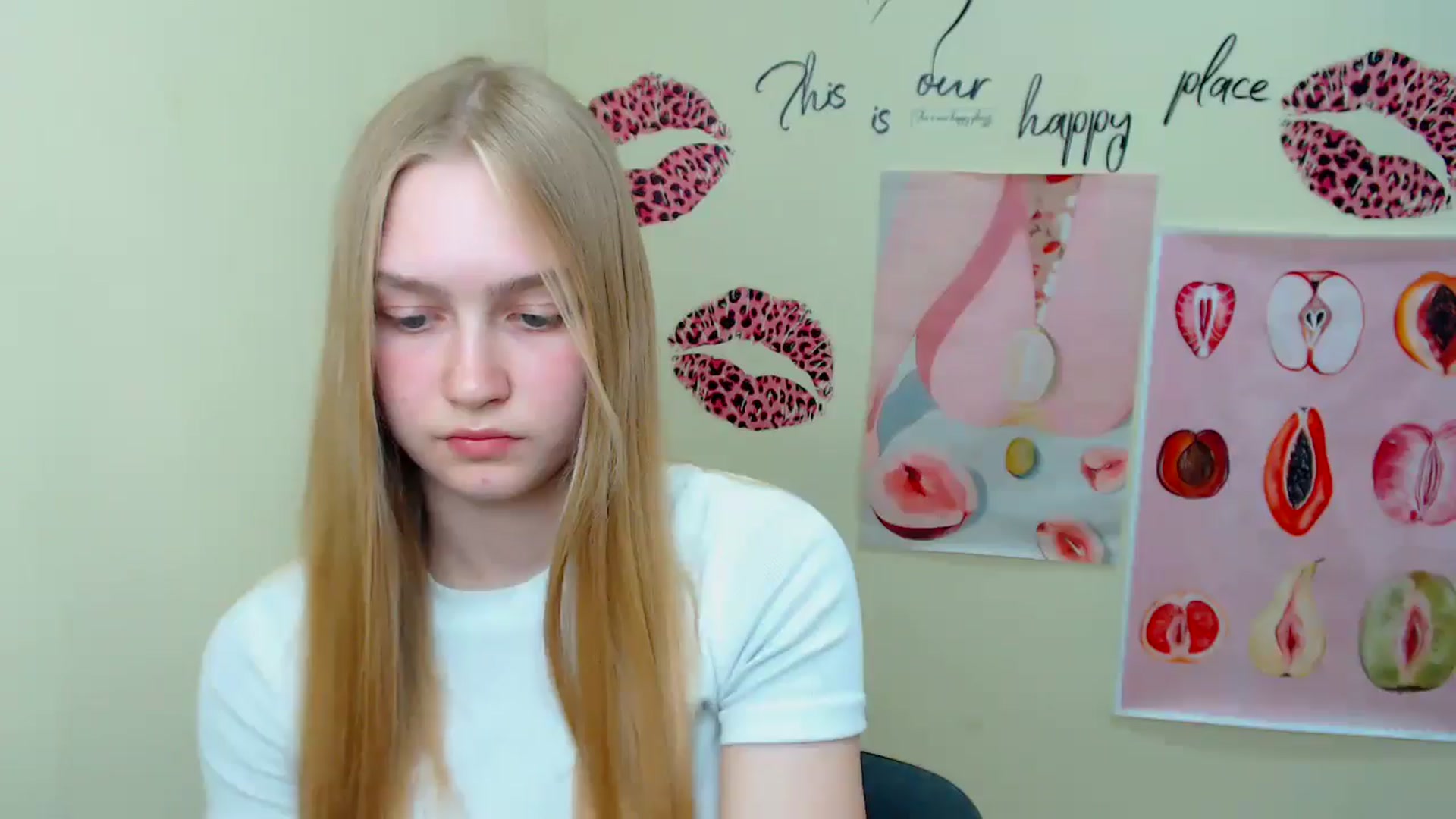 Gallery image thumbnail from MClaara's myfreecams stream on, 06/18/2025, 12:47 image 9 of 20