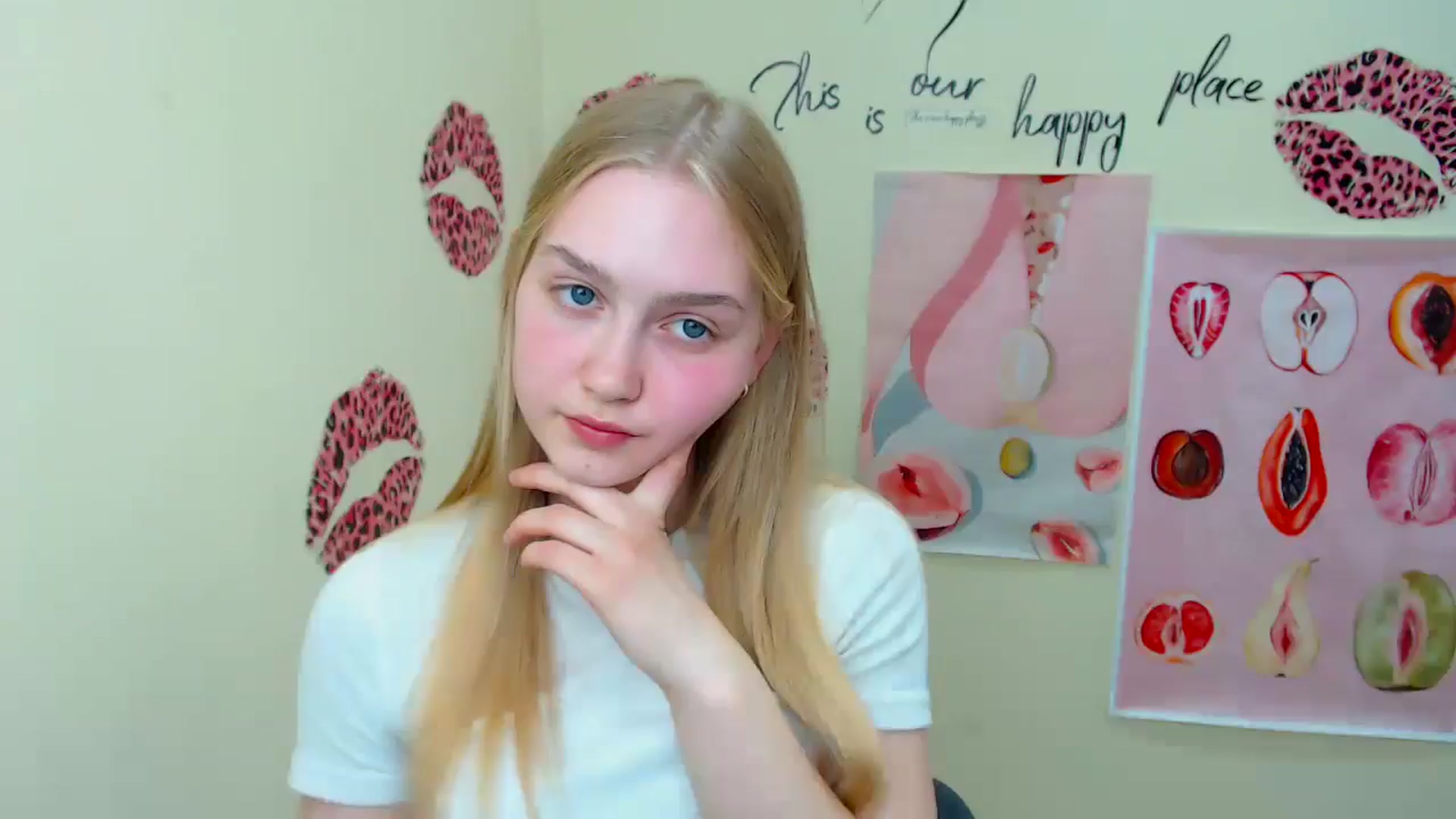 Gallery image thumbnail from MClaara's myfreecams stream on, 06/18/2025, 12:47 image 2 of 20