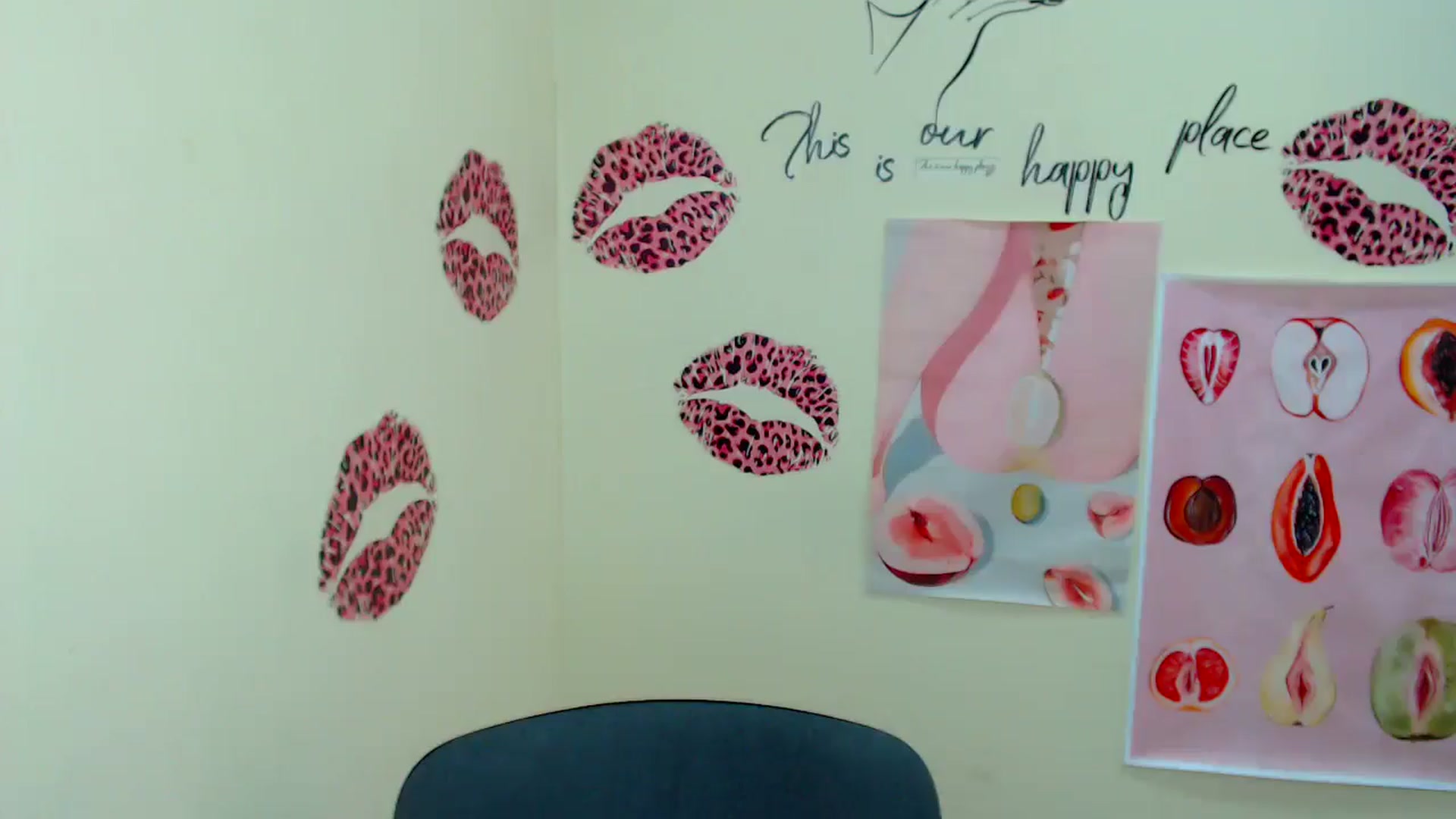Gallery image thumbnail from MClaara's myfreecams stream on, 06/18/2025, 15:49 image 7 of 20