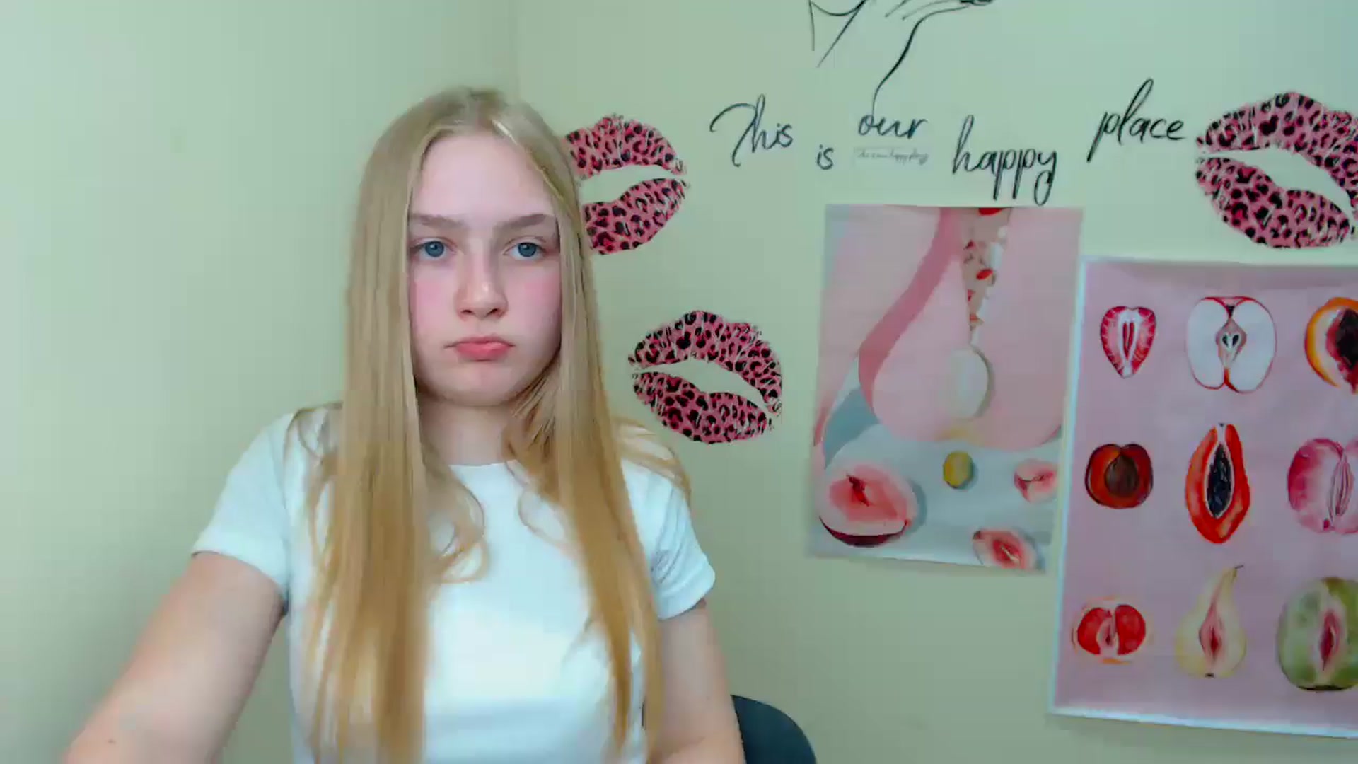 Gallery image thumbnail from MClaara's myfreecams stream on, 06/18/2025, 15:49 image 20 of 20