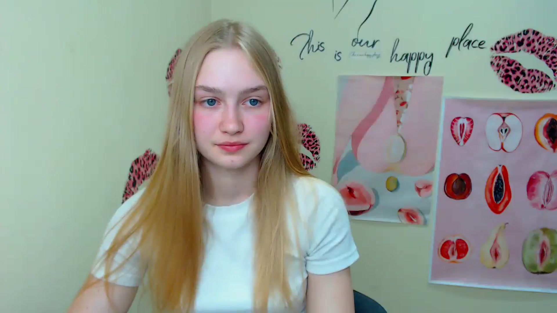 Gallery image thumbnail from MClaara's myfreecams stream on, 06/18/2025, 16:40 image 9 of 20