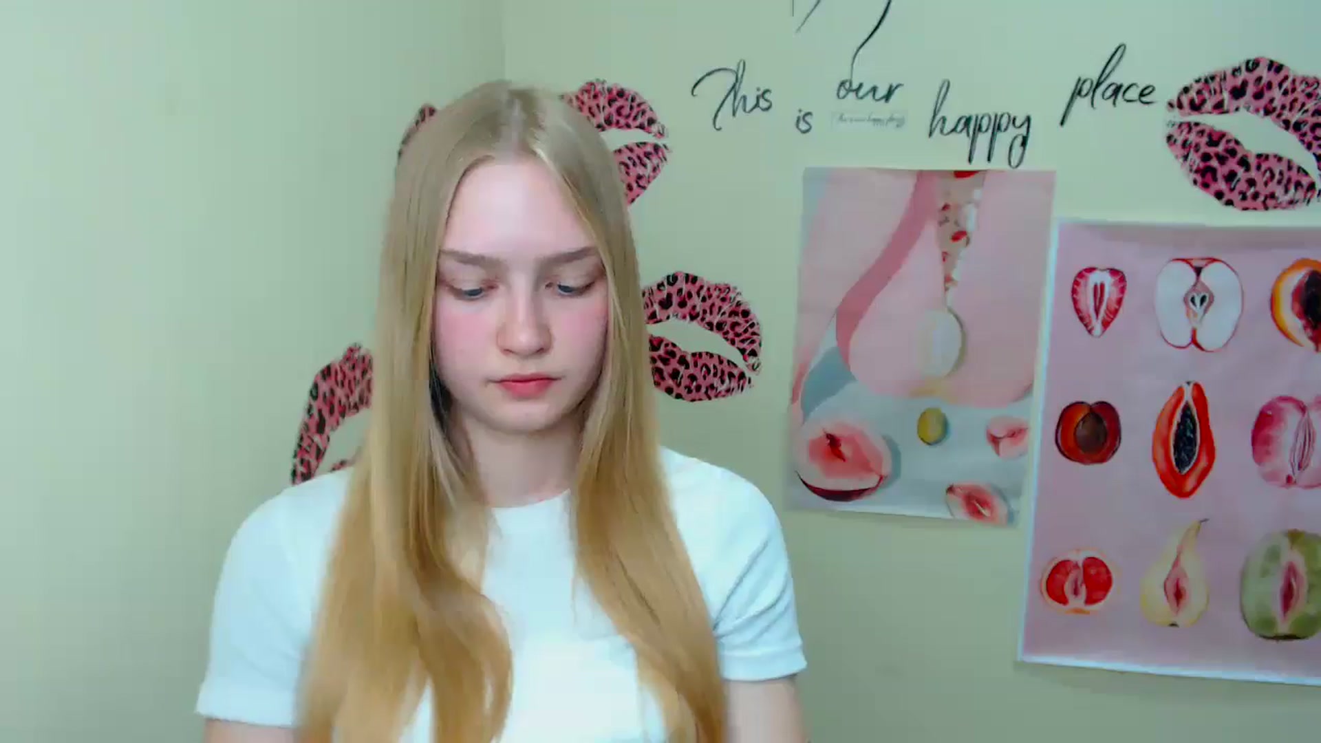 Gallery image thumbnail from MClaara's myfreecams stream on, 06/18/2025, 16:40 image 16 of 20