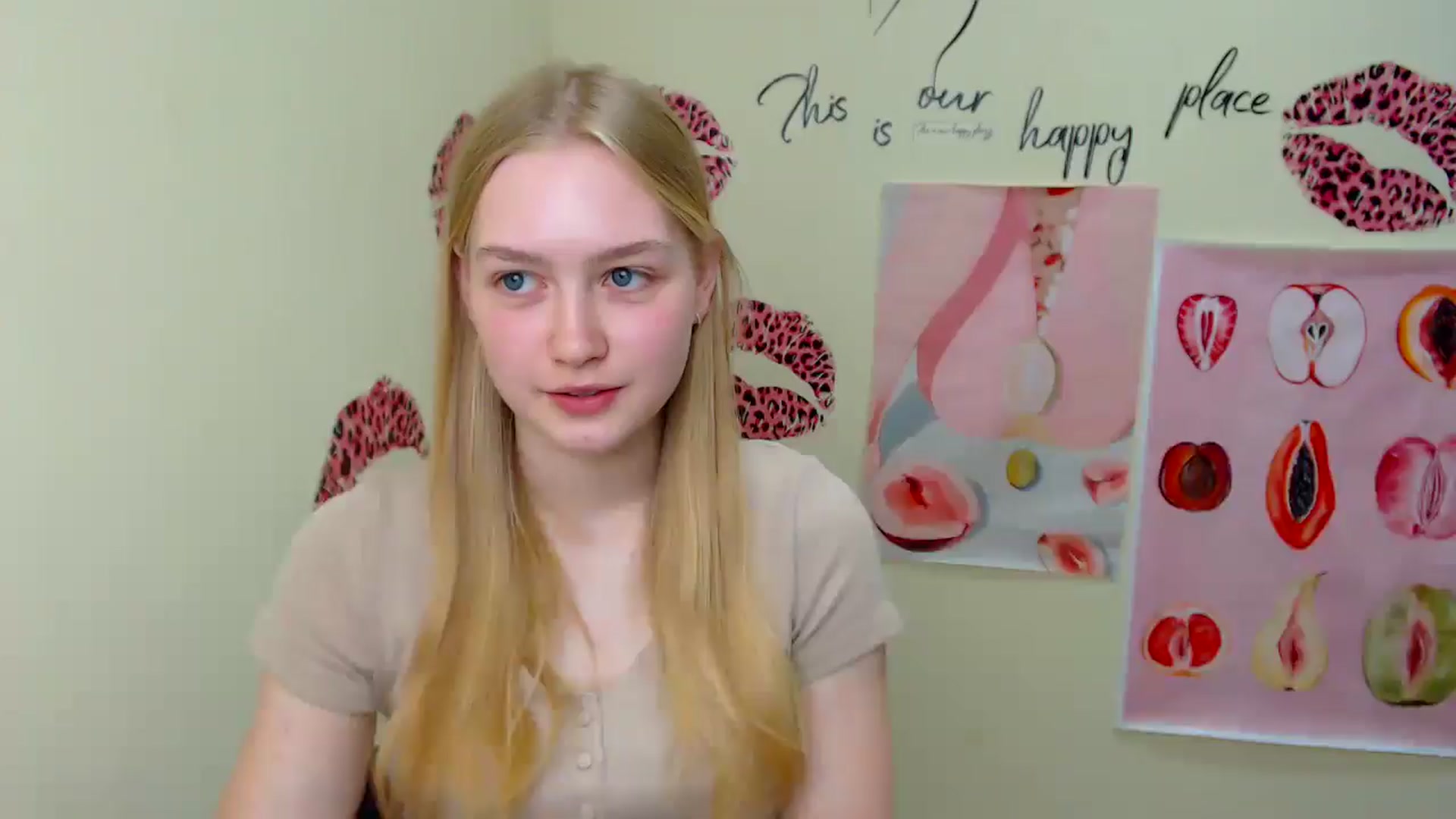 Gallery image thumbnail from MClaara's myfreecams stream on, 06/19/2025, 06:59 image 13 of 20
