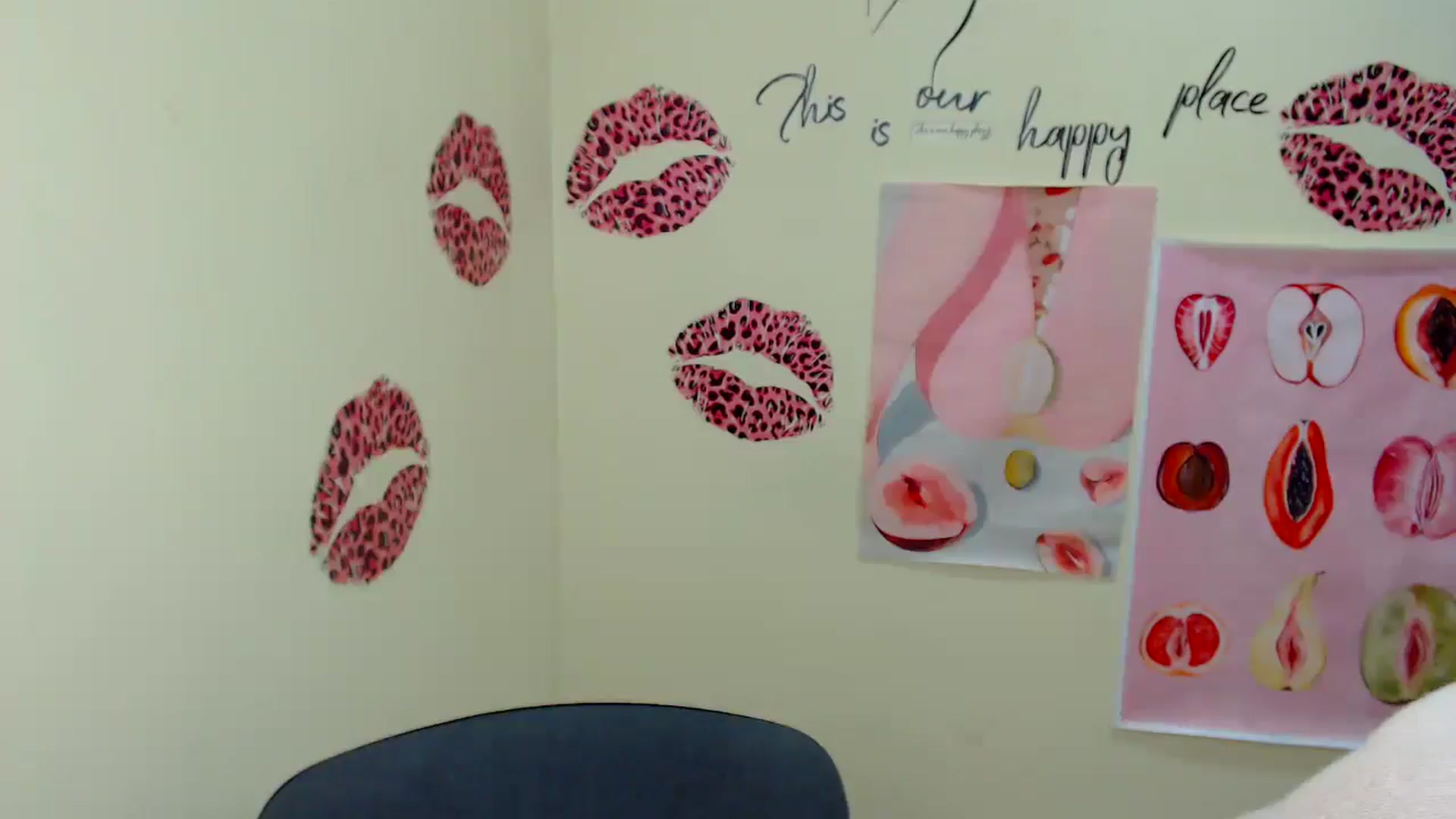 Gallery image thumbnail from MClaara's myfreecams stream on, 06/19/2025, 06:59 image 16 of 20