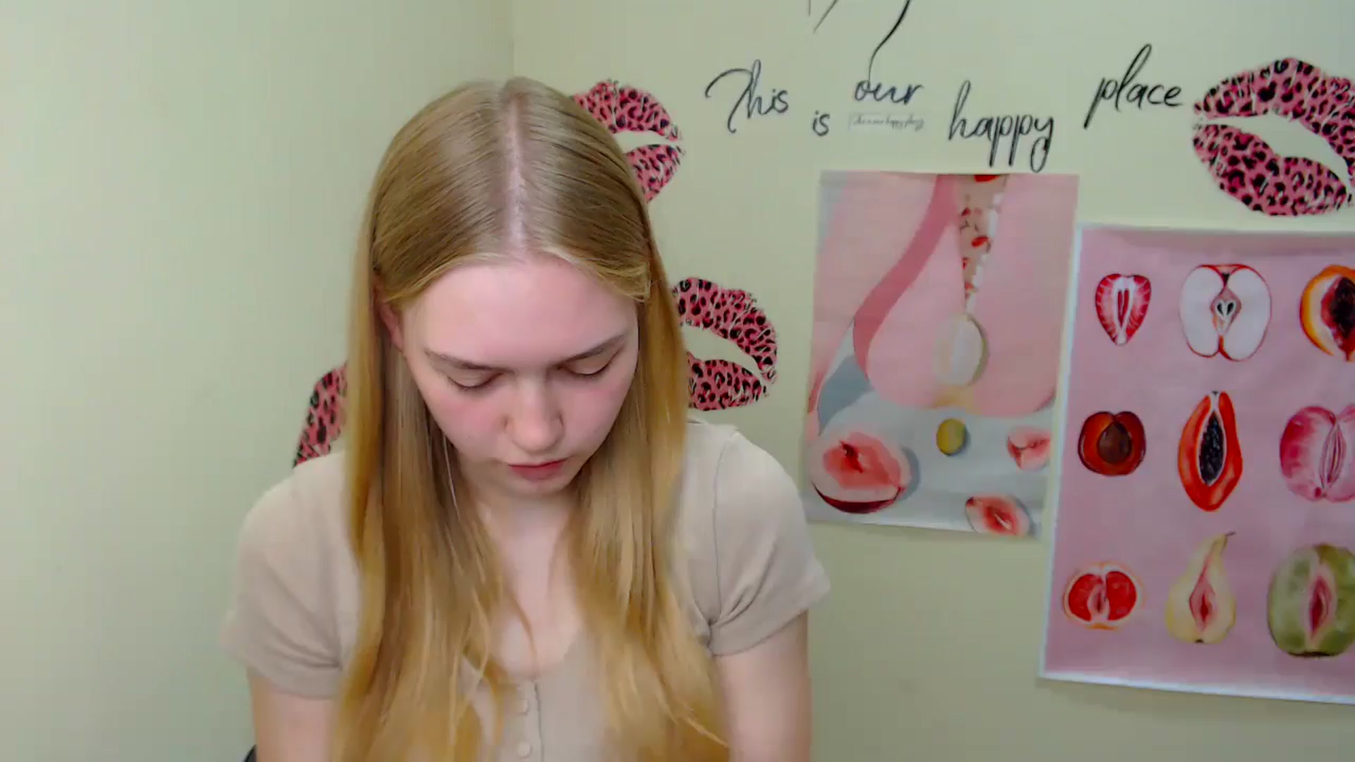 Gallery image thumbnail from MClaara's myfreecams stream on, 06/19/2025, 06:59 image 14 of 20