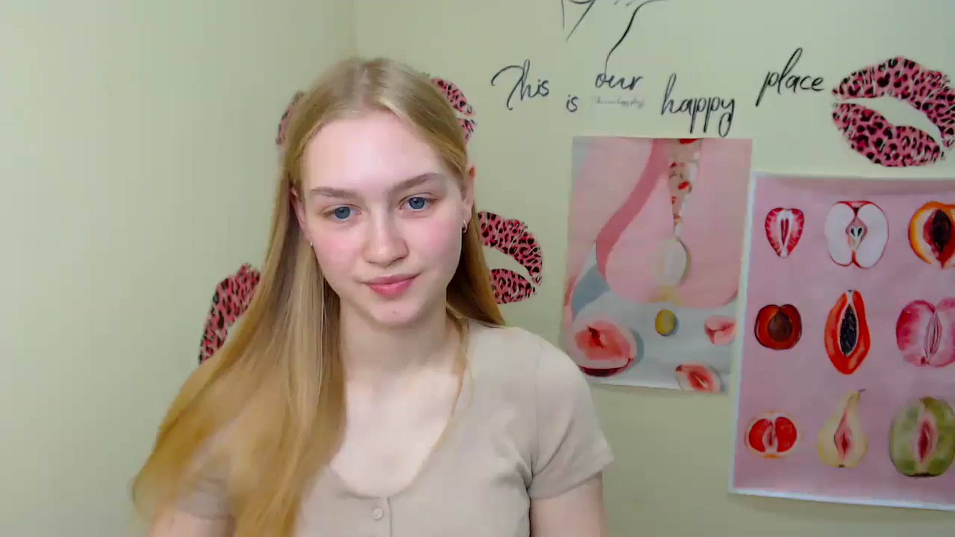 Gallery image thumbnail from MClaara's myfreecams stream on, 06/19/2025, 07:38 image 12 of 20