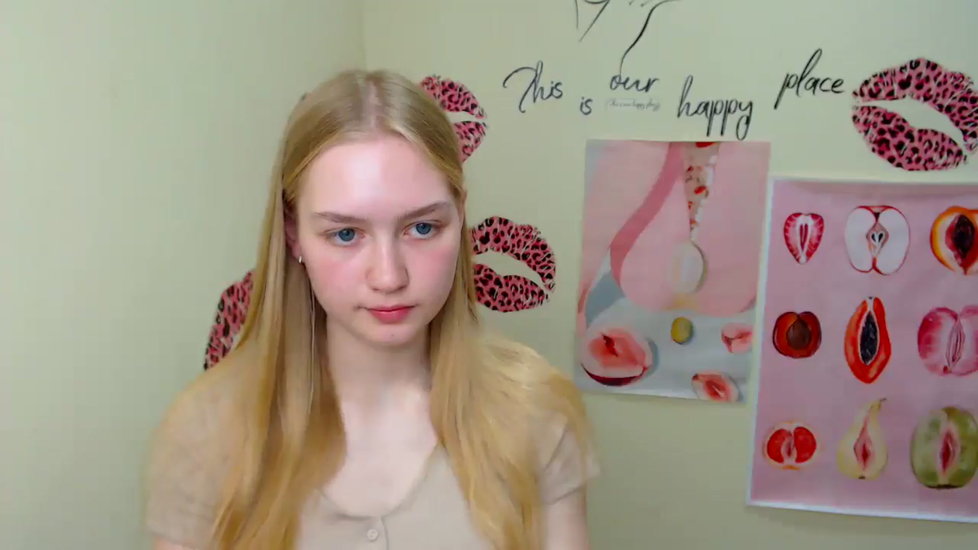 Gallery image thumbnail from MClaara's myfreecams stream on, 06/19/2025, 07:38 image 18 of 20