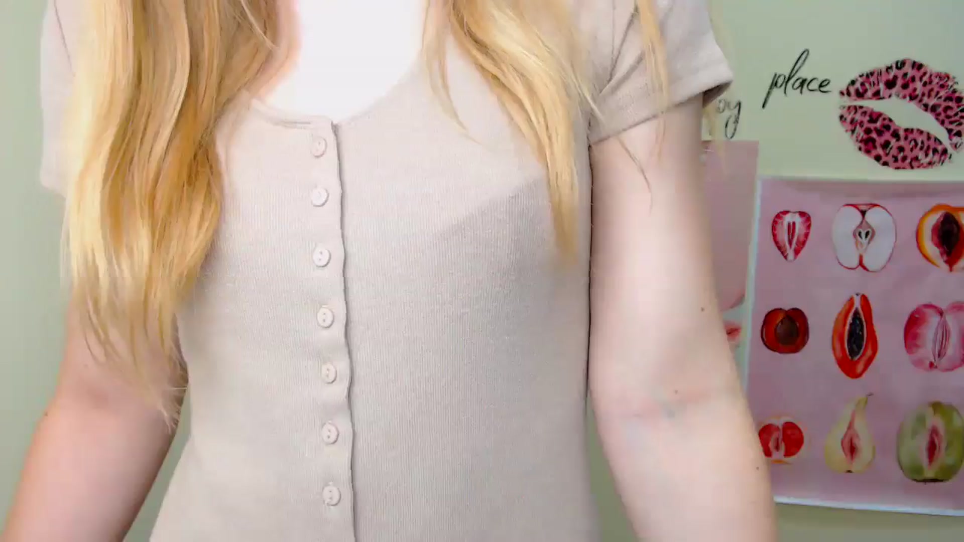 Gallery image thumbnail from MClaara's myfreecams stream on, 06/19/2025, 07:38 image 2 of 20