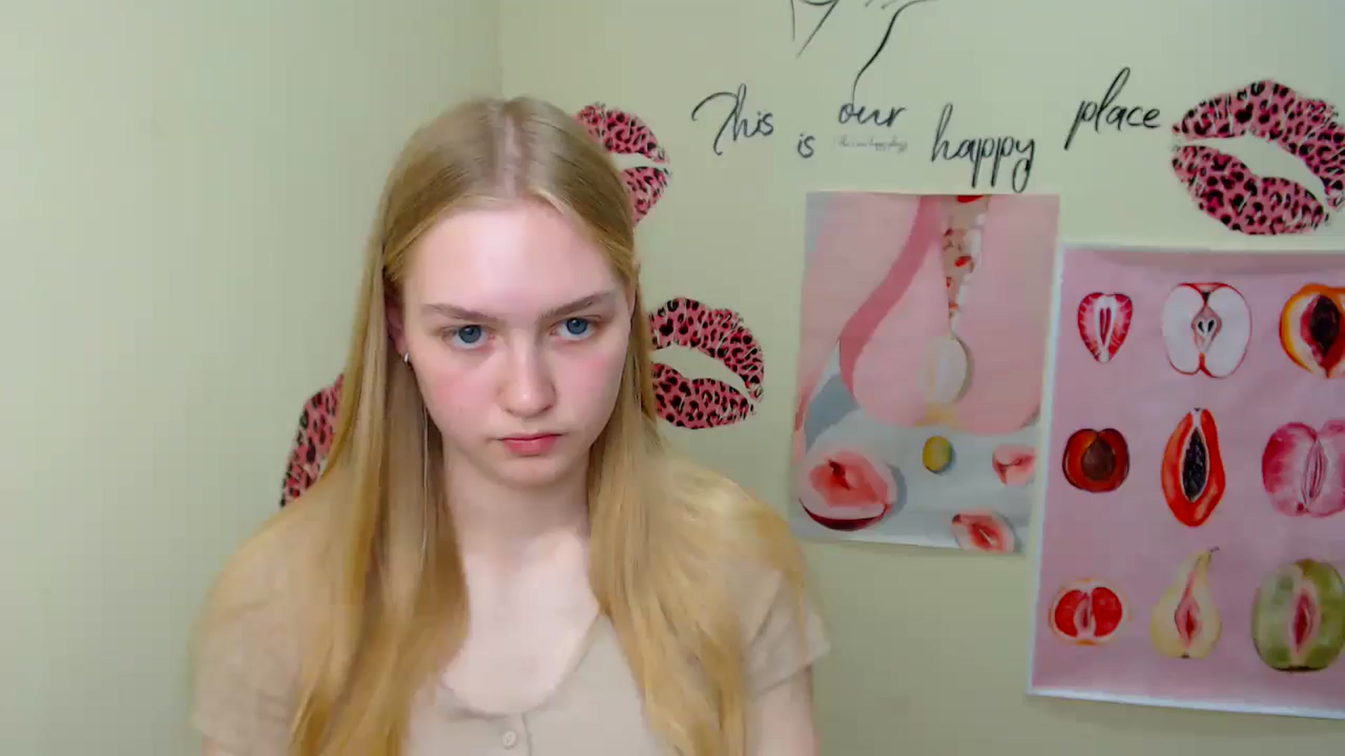 Gallery image thumbnail from MClaara's myfreecams stream on, 06/19/2025, 07:38 image 17 of 20