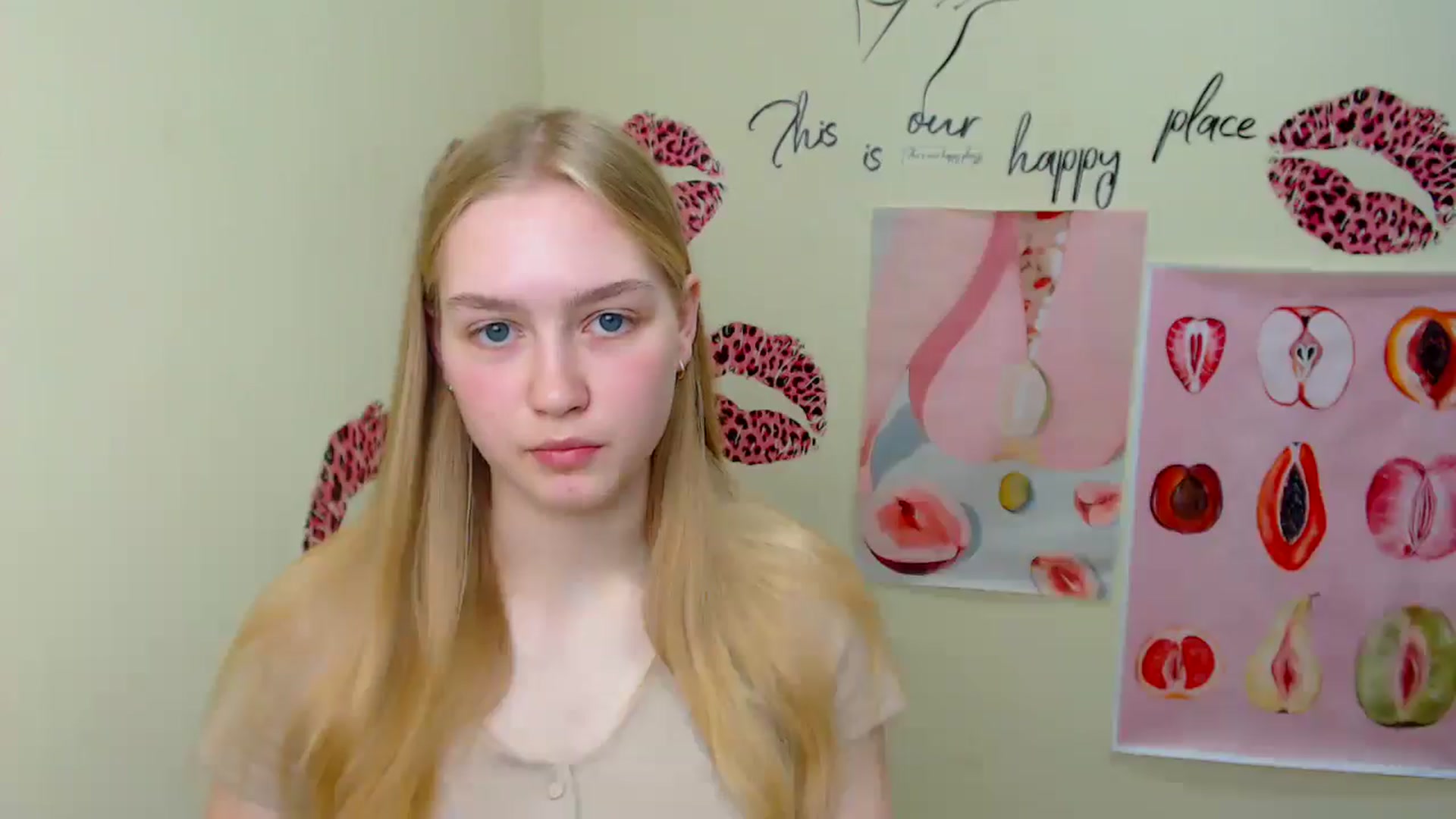 Gallery image thumbnail from MClaara's myfreecams stream on, 06/19/2025, 07:38 image 15 of 20