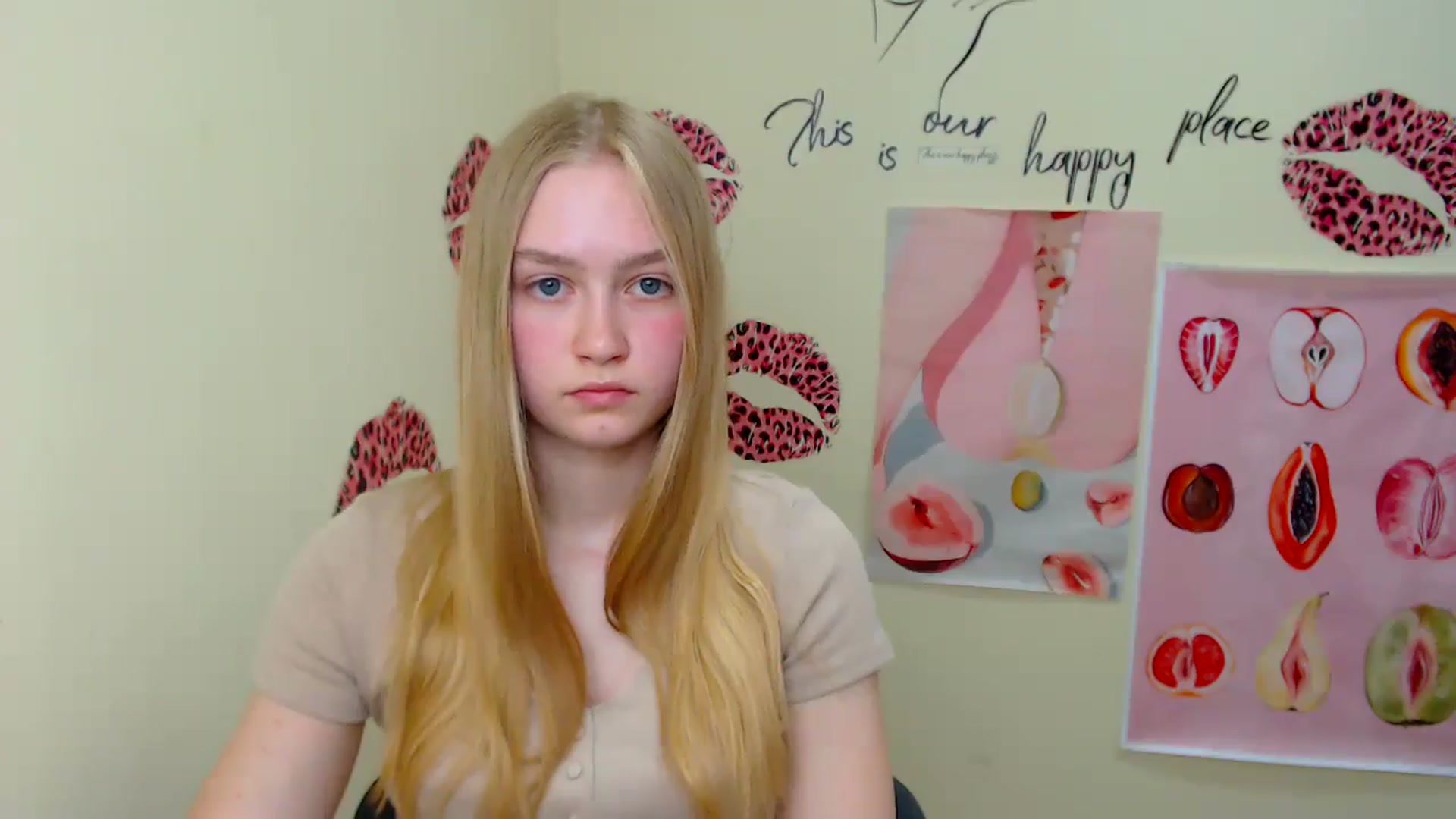 Gallery image thumbnail from MClaara's myfreecams stream on, 06/19/2025, 09:49 image 18 of 20