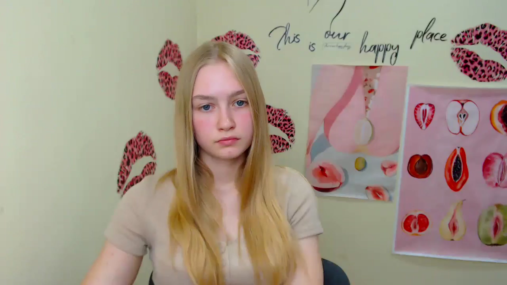 Gallery image thumbnail from MClaara's myfreecams stream on, 06/19/2025, 09:49 image 9 of 20