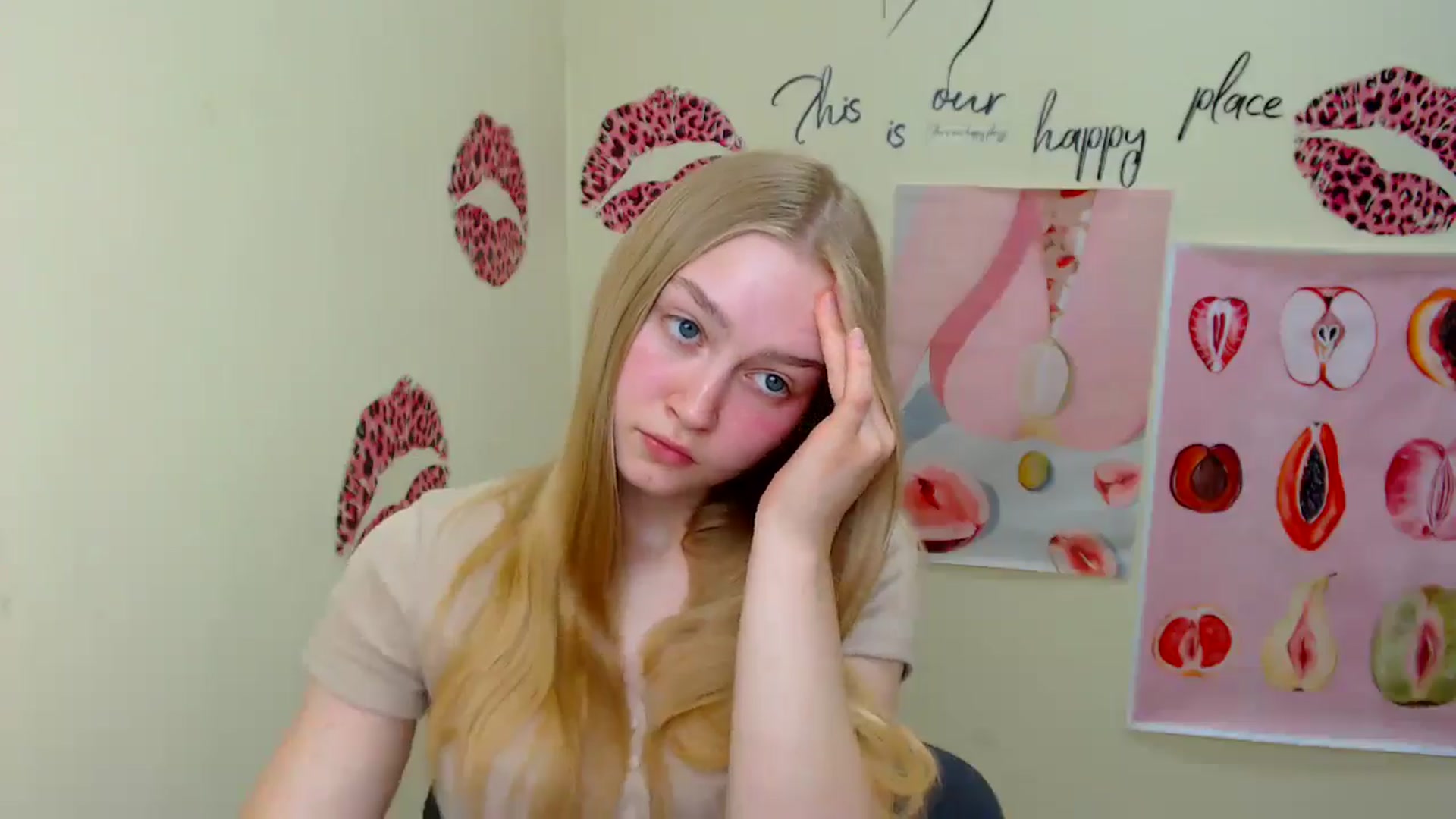 Gallery image thumbnail from MClaara's myfreecams stream on, 06/19/2025, 09:49 image 8 of 20