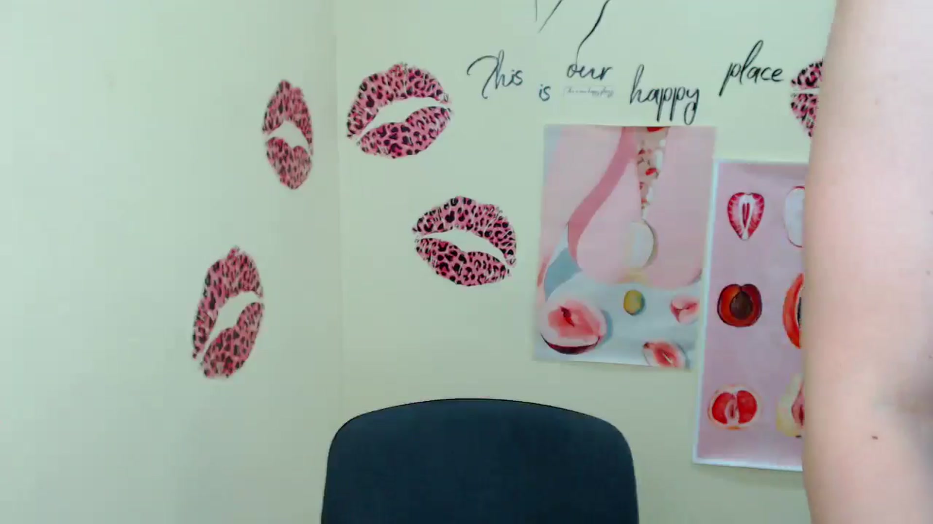 Gallery image thumbnail from MClaara's myfreecams stream on, 06/23/2025, 12:26 image 9 of 20