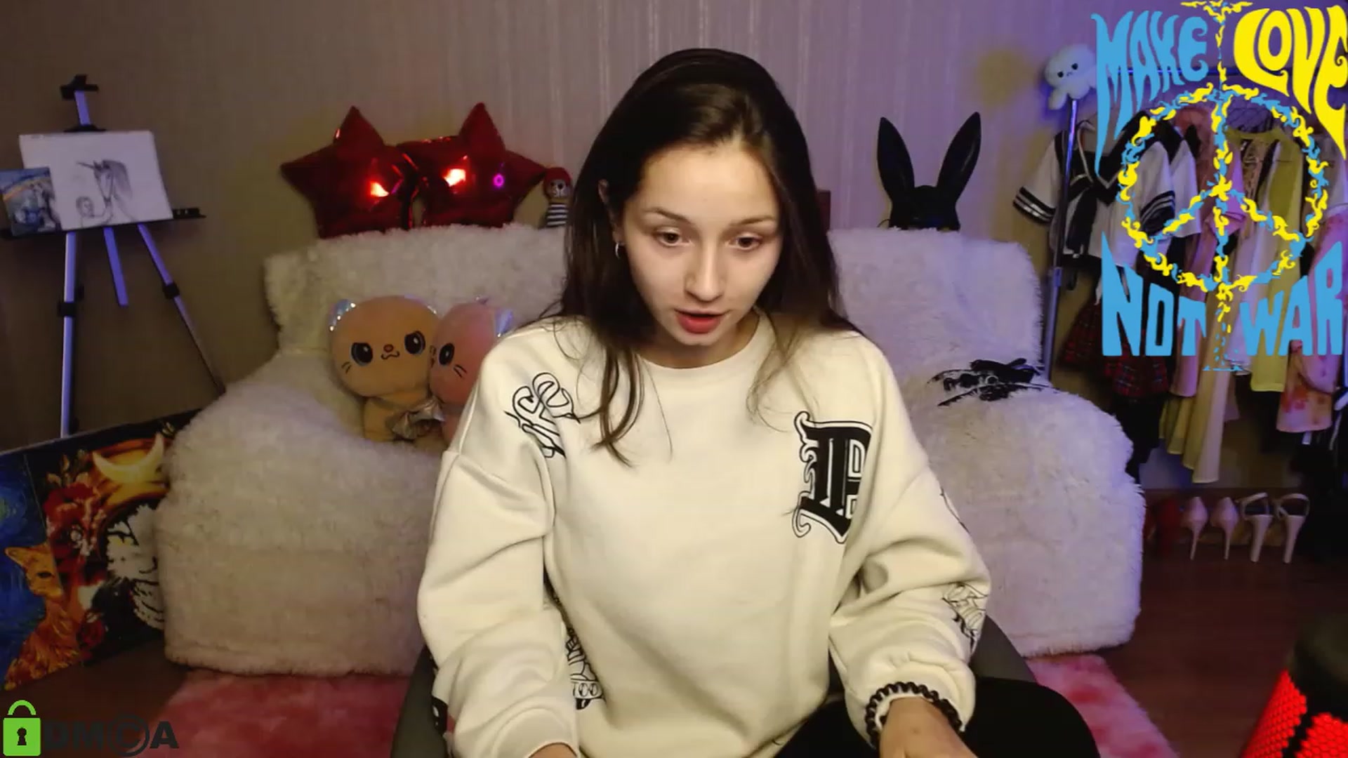 Gallery image thumbnail from MEDIA_'s myfreecams stream on, 12/19/2022, 18:14 image 7 of 20