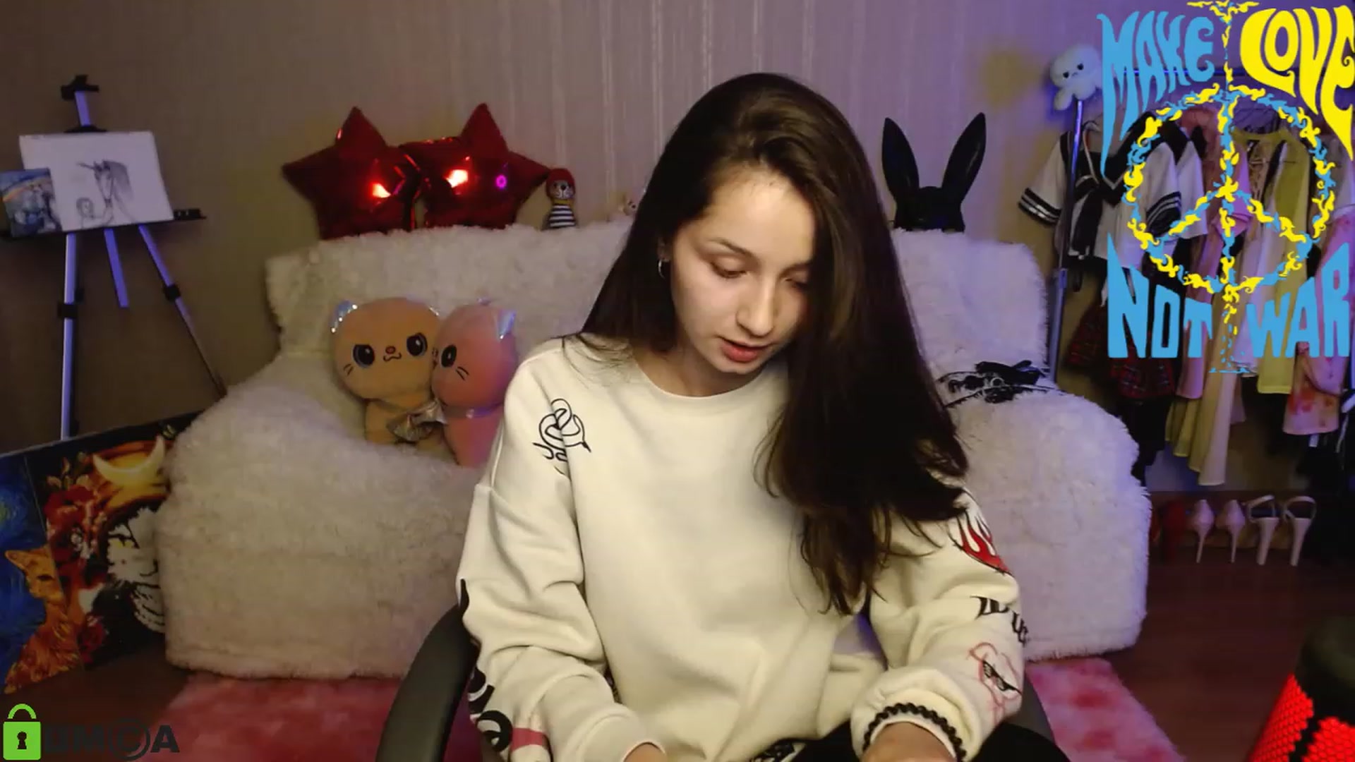 Gallery image thumbnail from MEDIA_'s myfreecams stream on, 12/19/2022, 18:14 image 11 of 20