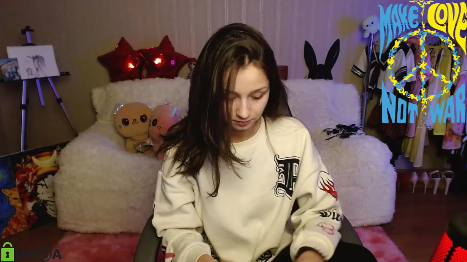 Gallery image thumbnail from MEDIA_'s myfreecams stream on, 12/19/2022, 18:14 image 10 of 20