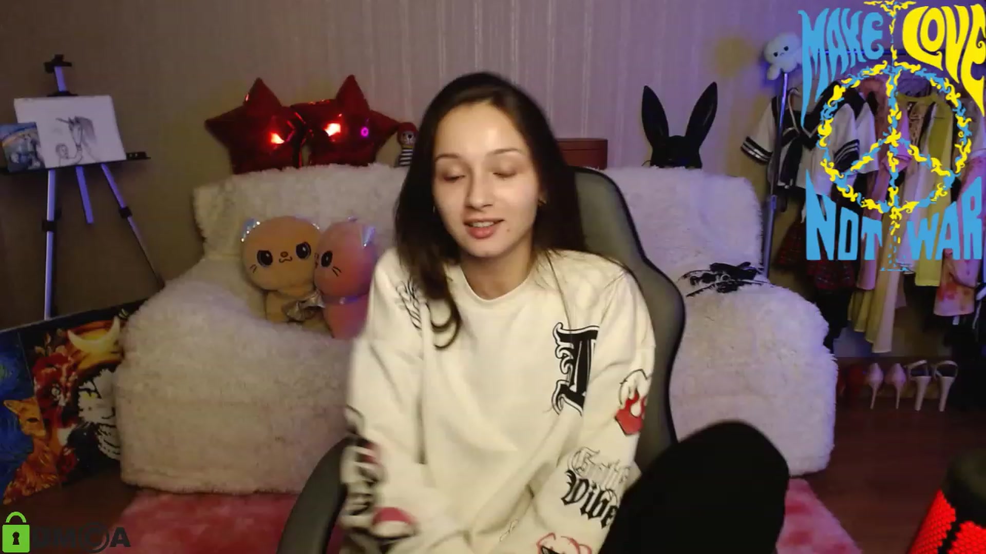 Gallery image thumbnail from MEDIA_'s myfreecams stream on, 12/19/2022, 18:14 image 6 of 20