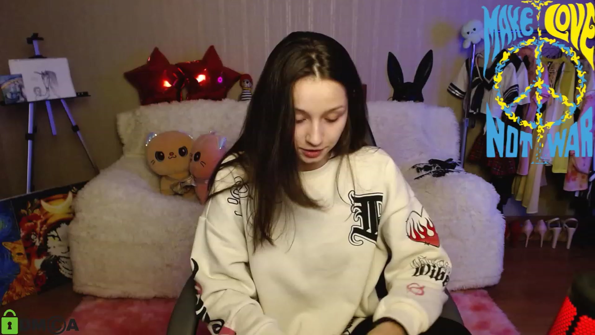 Gallery image thumbnail from MEDIA_'s myfreecams stream on, 12/19/2022, 18:14 image 14 of 20