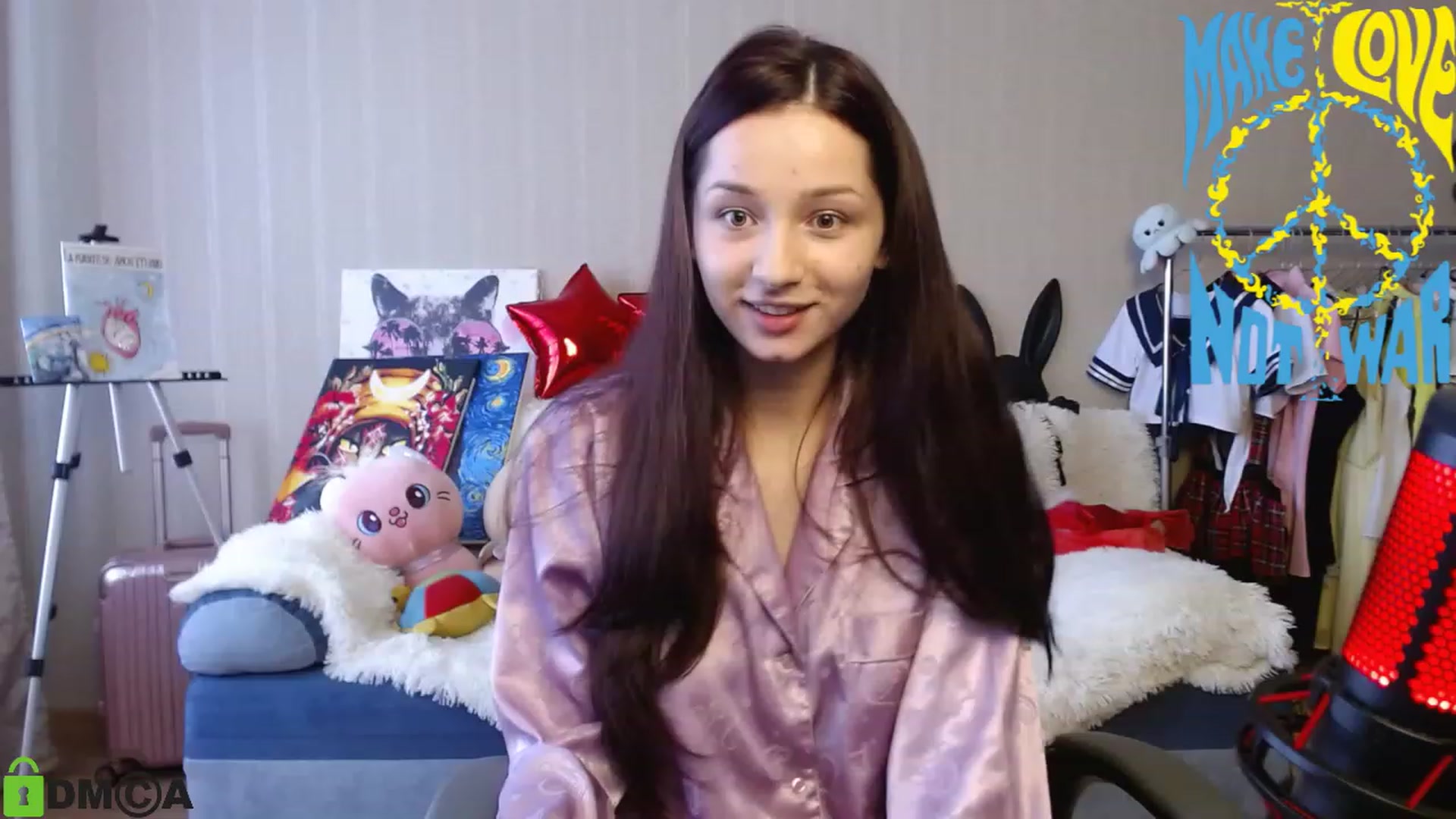 Gallery image thumbnail from MEDIA_'s myfreecams stream on, 04/07/2023, 08:12 image 13 of 20