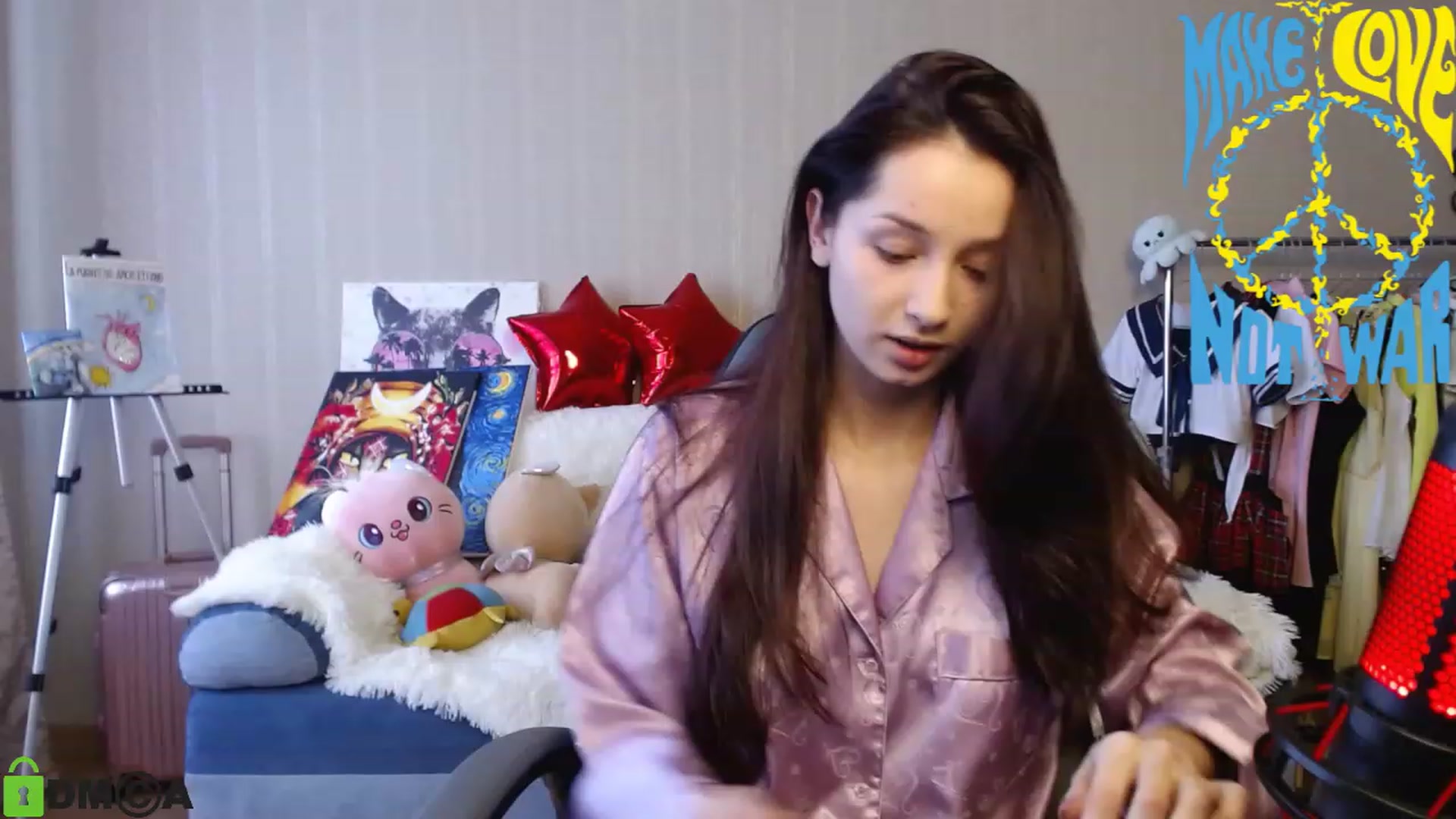 Gallery image thumbnail from MEDIA_'s myfreecams stream on, 04/07/2023, 08:12 image 7 of 20