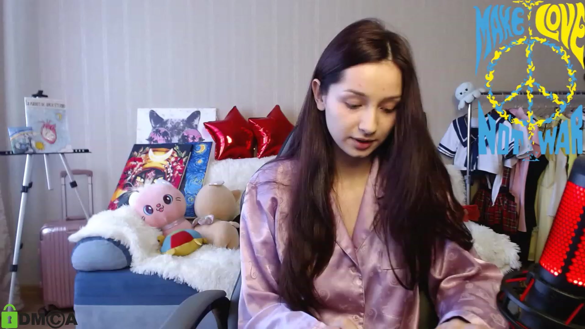 Gallery image thumbnail from MEDIA_'s myfreecams stream on, 04/07/2023, 08:12 image 12 of 20
