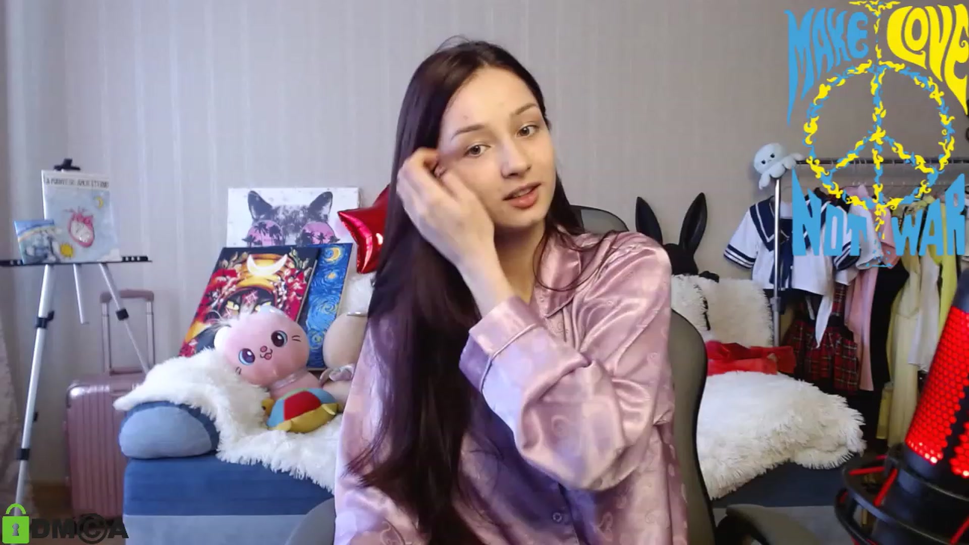 Gallery image thumbnail from MEDIA_'s myfreecams stream on, 04/07/2023, 08:12 image 10 of 20