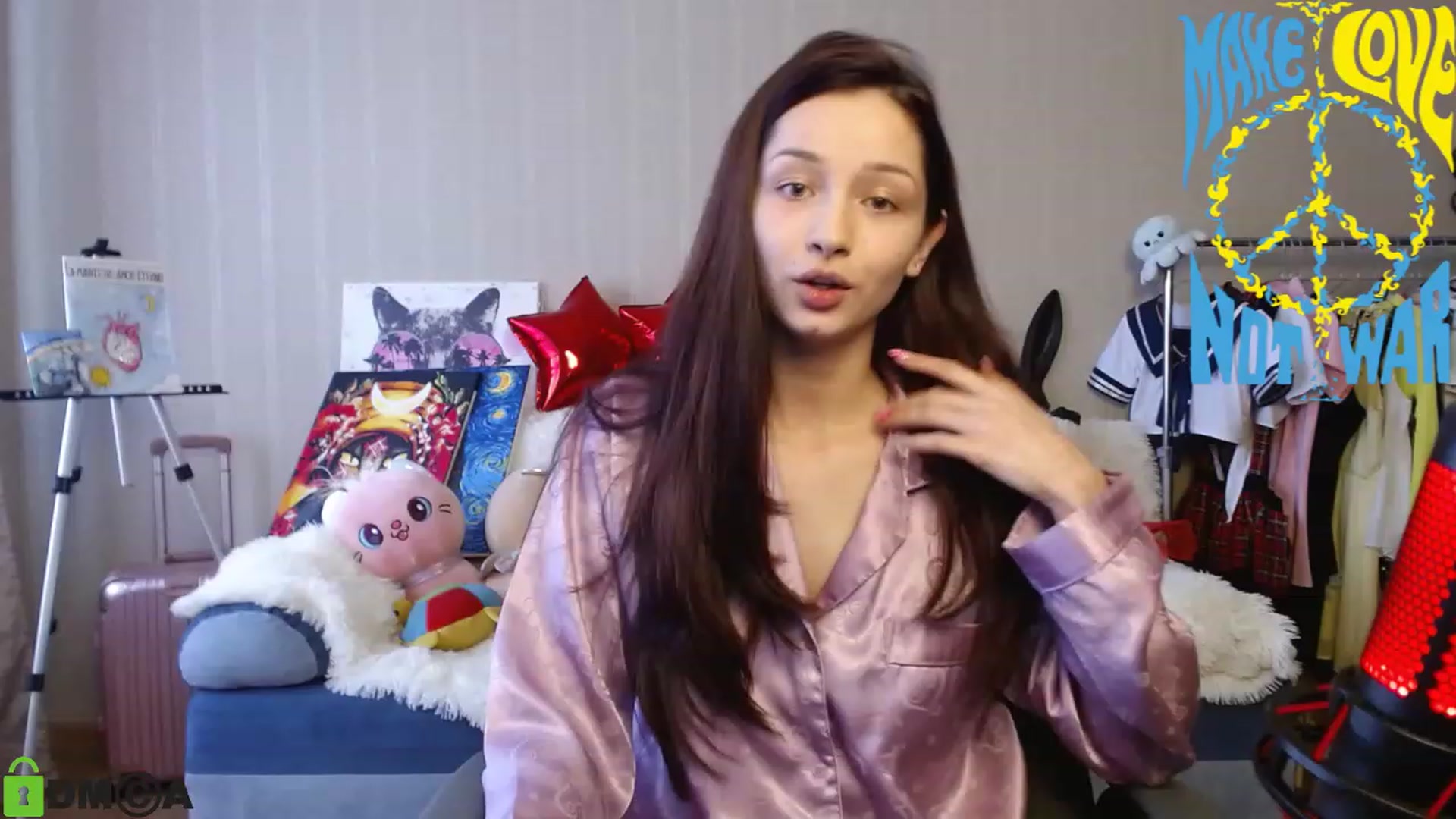 Gallery image thumbnail from MEDIA_'s myfreecams stream on, 04/07/2023, 08:12 image 6 of 20
