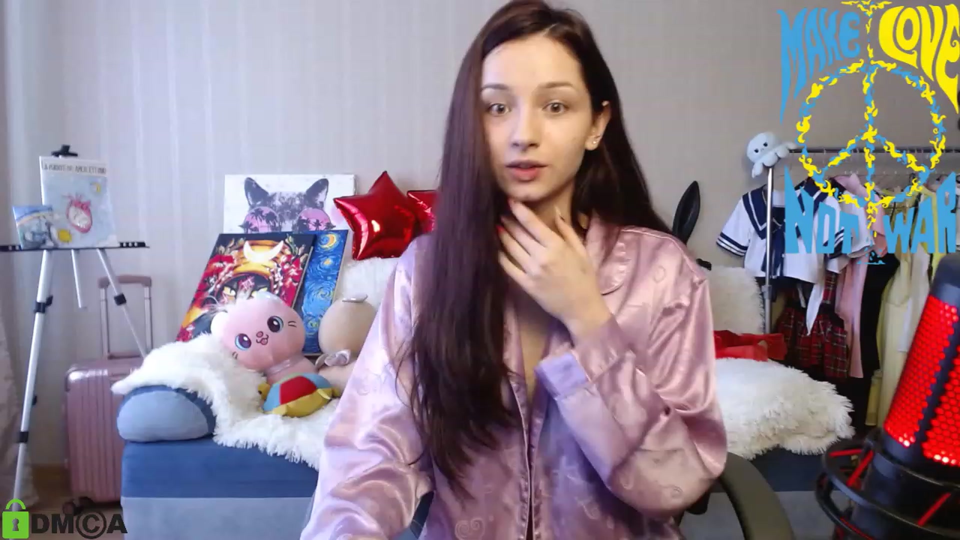Gallery image thumbnail from MEDIA_'s myfreecams stream on, 04/07/2023, 08:44 image 15 of 20