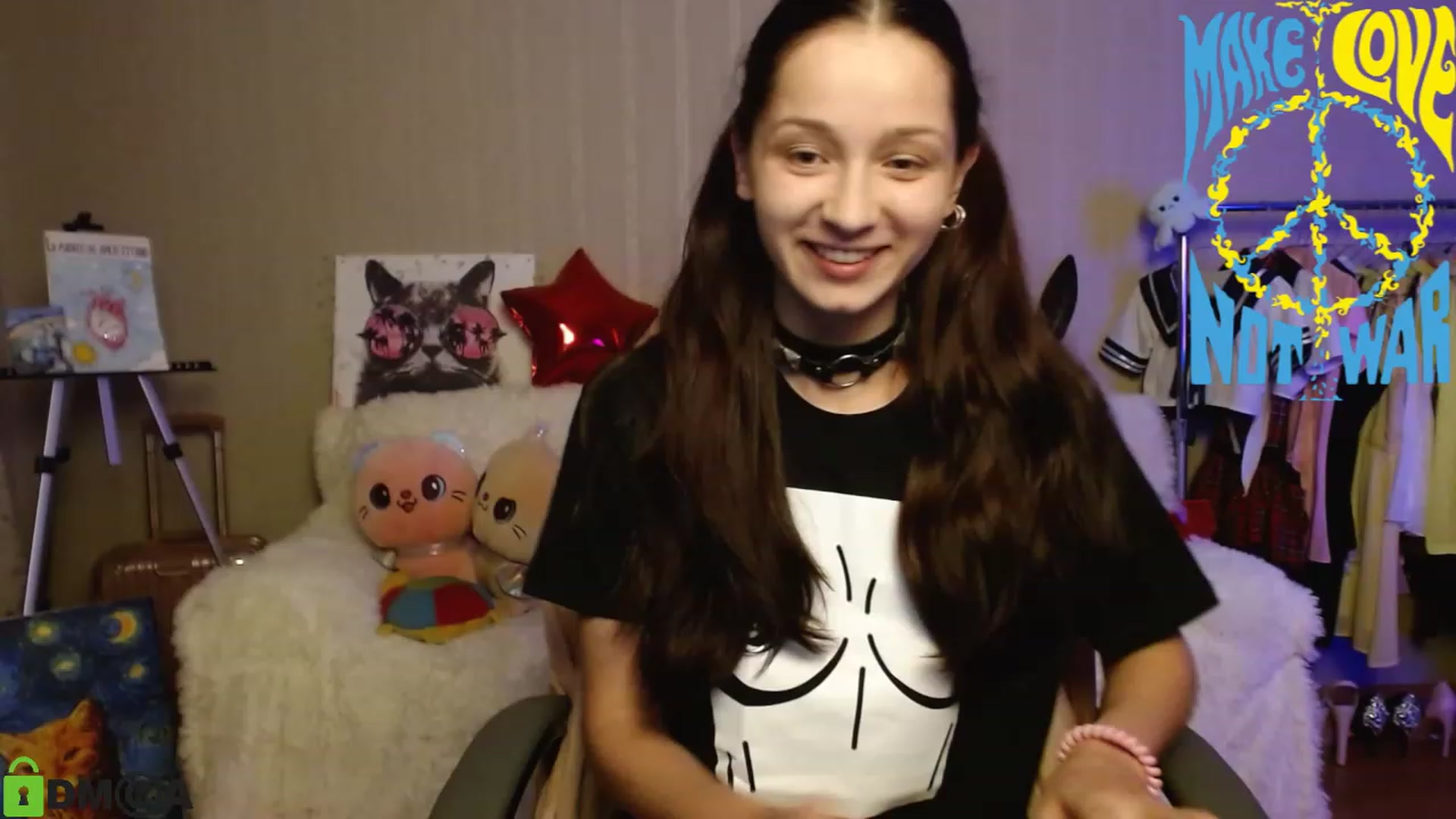 Gallery image thumbnail from MEDIA_'s myfreecams stream on, 04/18/2023, 20:11 image 8 of 20