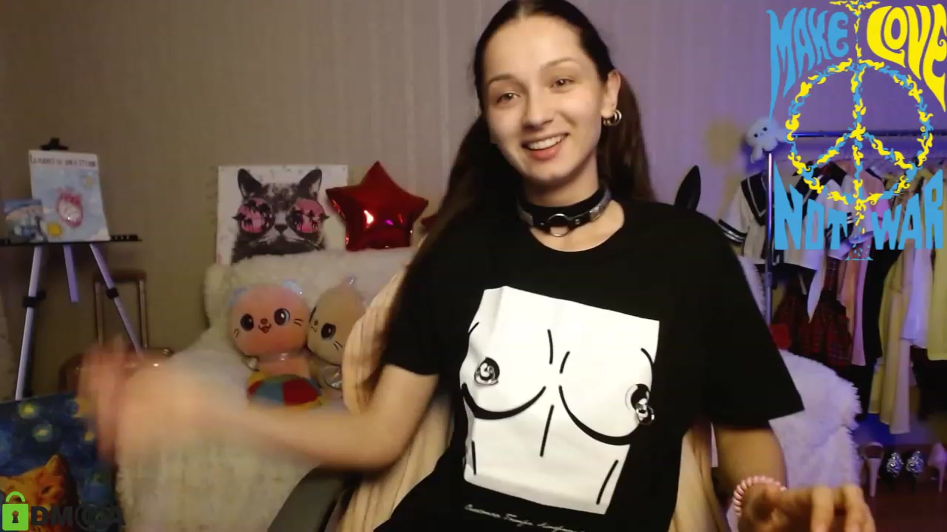 Gallery image thumbnail from MEDIA_'s myfreecams stream on, 04/18/2023, 20:11 image 12 of 20