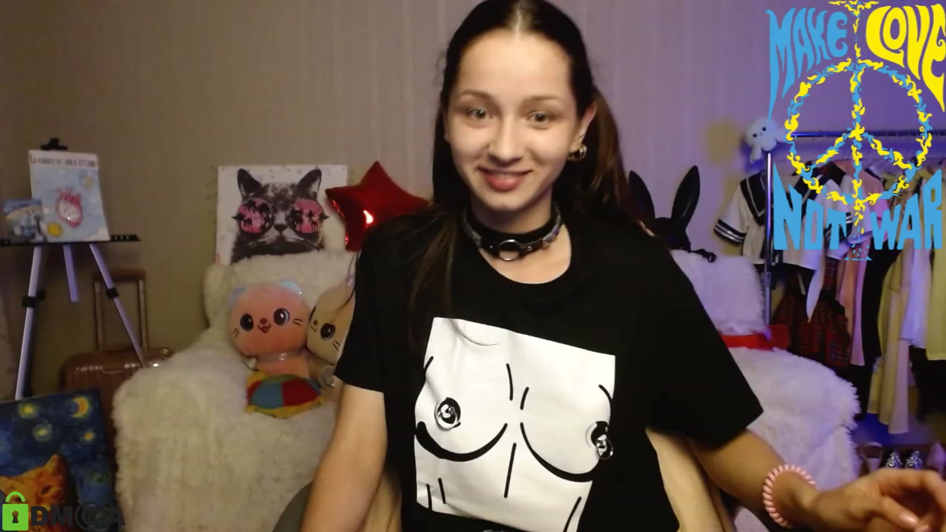 Gallery image thumbnail from MEDIA_'s myfreecams stream on, 04/18/2023, 20:11 image 17 of 20