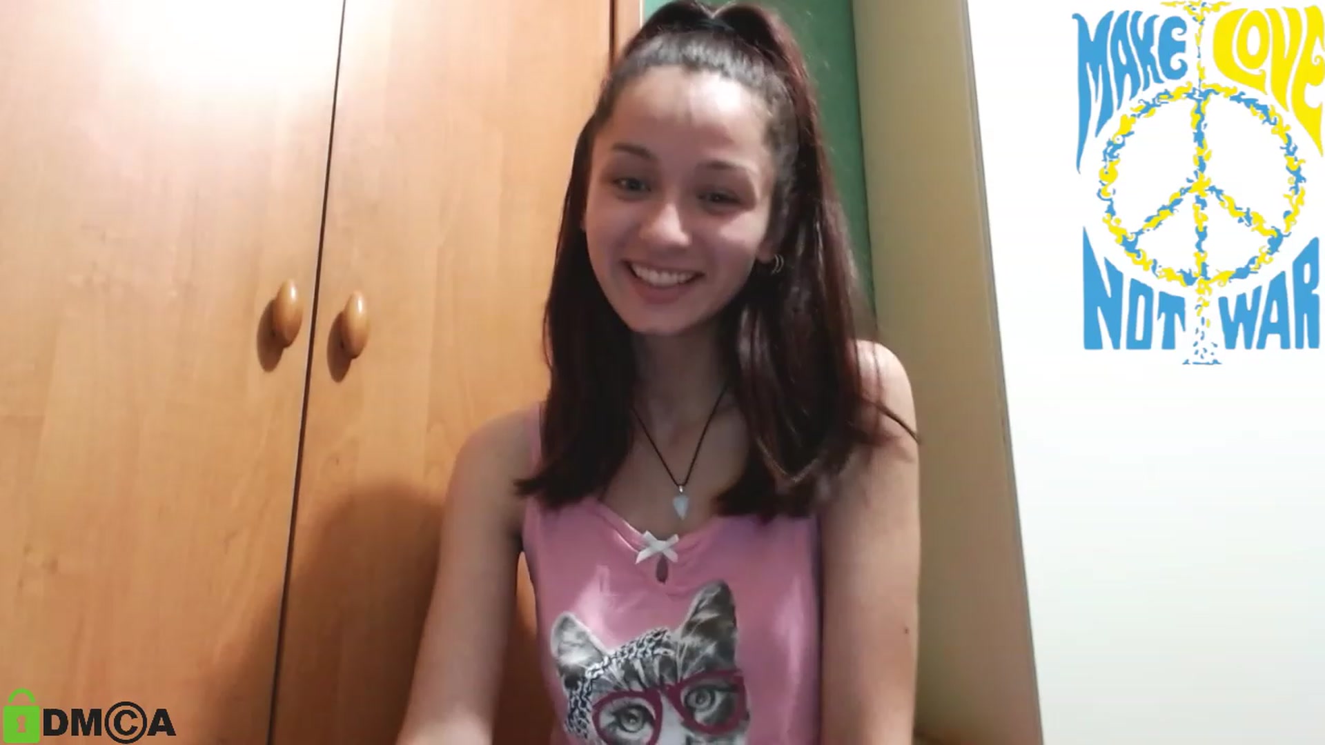 Gallery image thumbnail from MEDIA_'s myfreecams stream on, 05/18/2023, 21:21 image 14 of 20