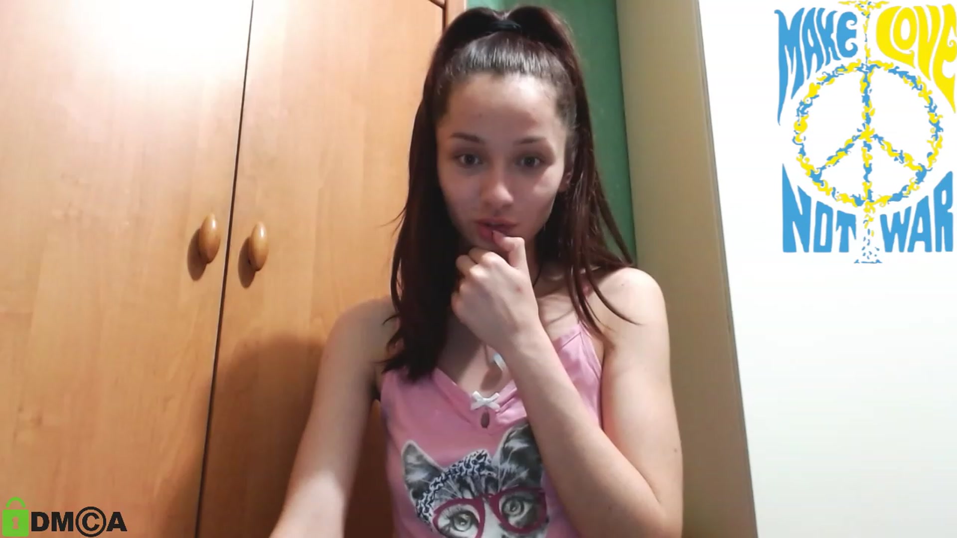 Gallery image thumbnail from MEDIA_'s myfreecams stream on, 05/18/2023, 21:21 image 17 of 20