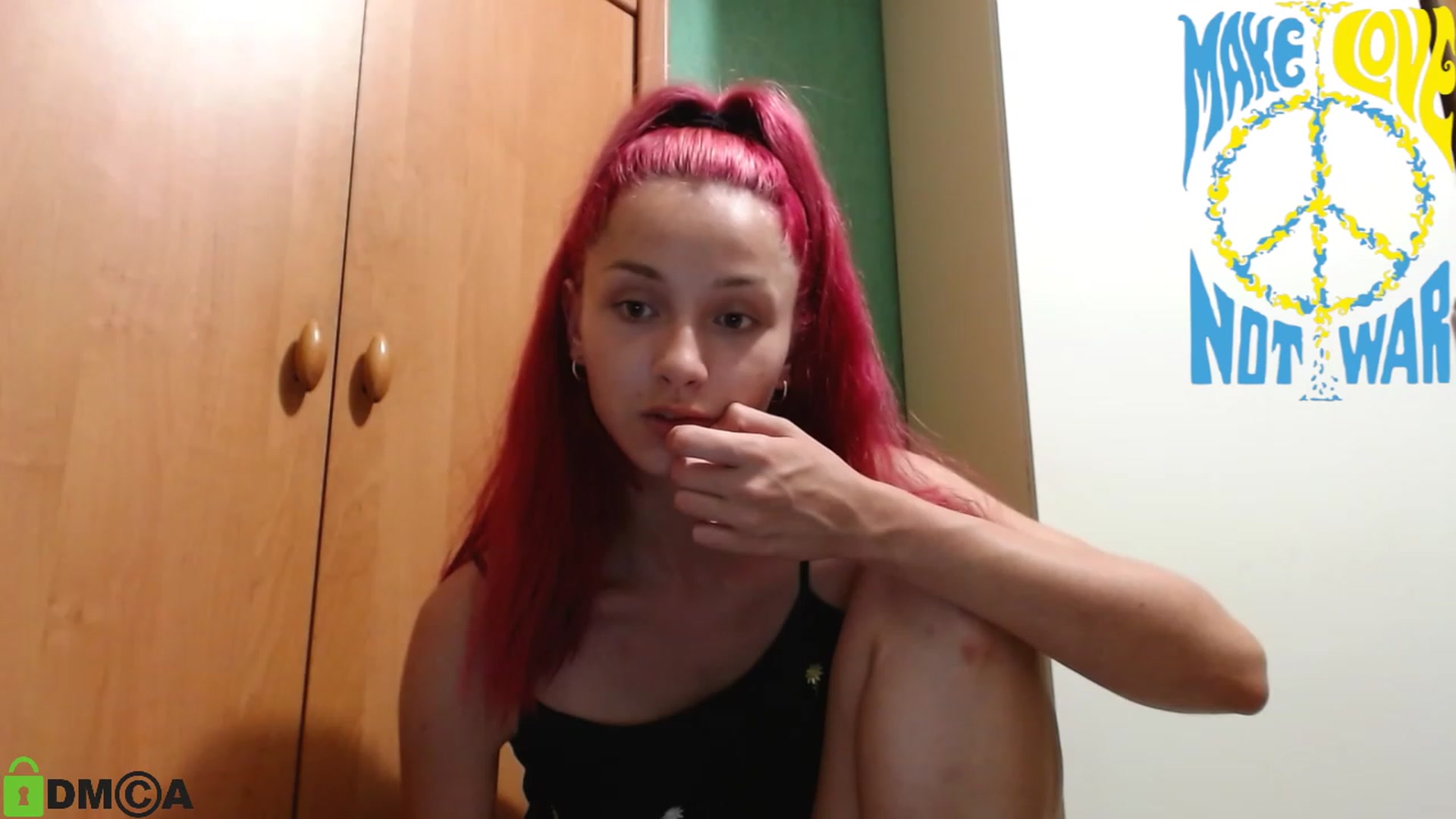 Gallery image thumbnail from MEDIA_'s myfreecams stream on, 06/18/2023, 23:03 image 8 of 20