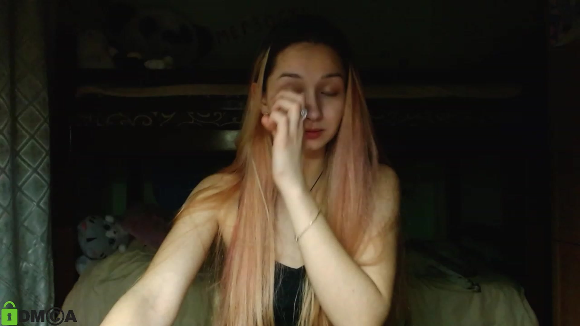 Gallery image thumbnail from MEDIA_'s myfreecams stream on, 01/01/2024, 02:36 image 12 of 20