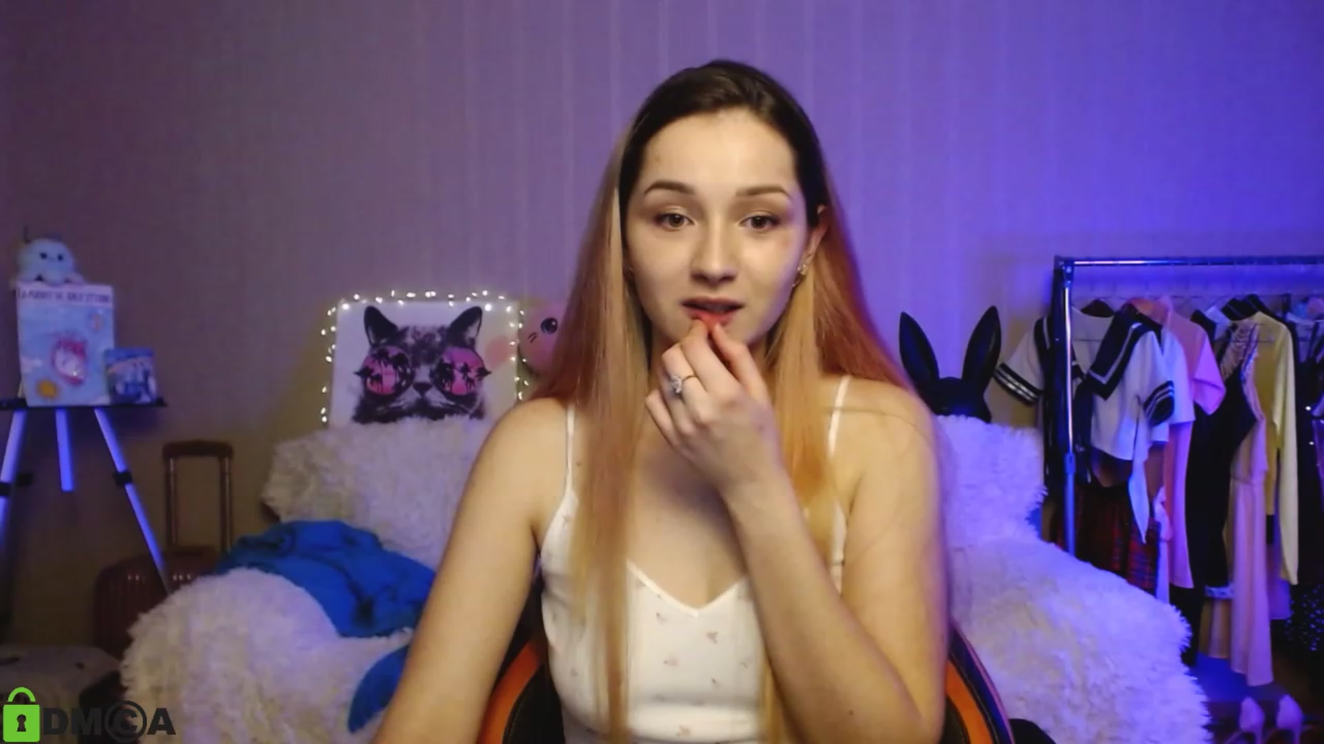Gallery image thumbnail from MEDIA_'s myfreecams stream on, 02/15/2024, 23:16 image 19 of 20