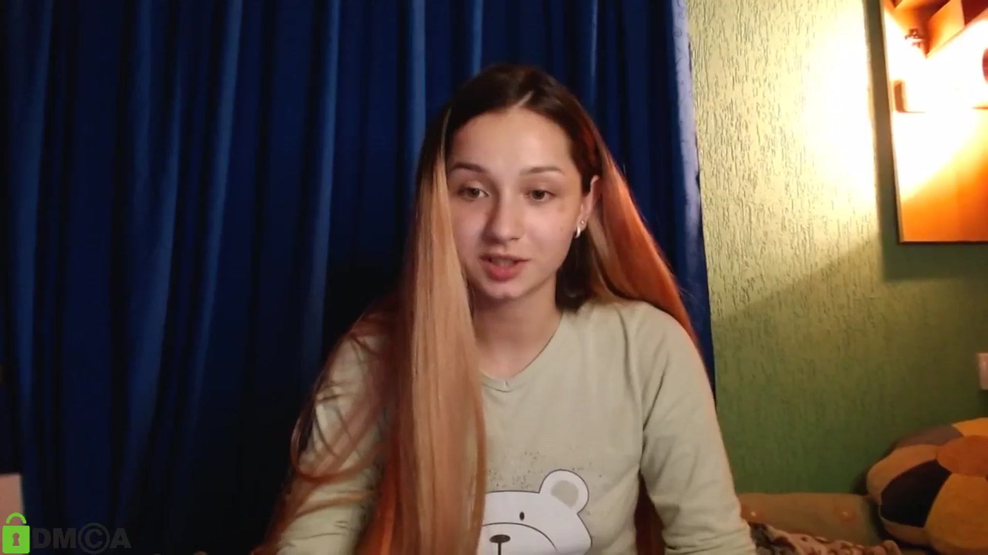 Gallery image thumbnail from MEDIA_'s myfreecams stream on, 04/16/2024, 23:13 image 12 of 20