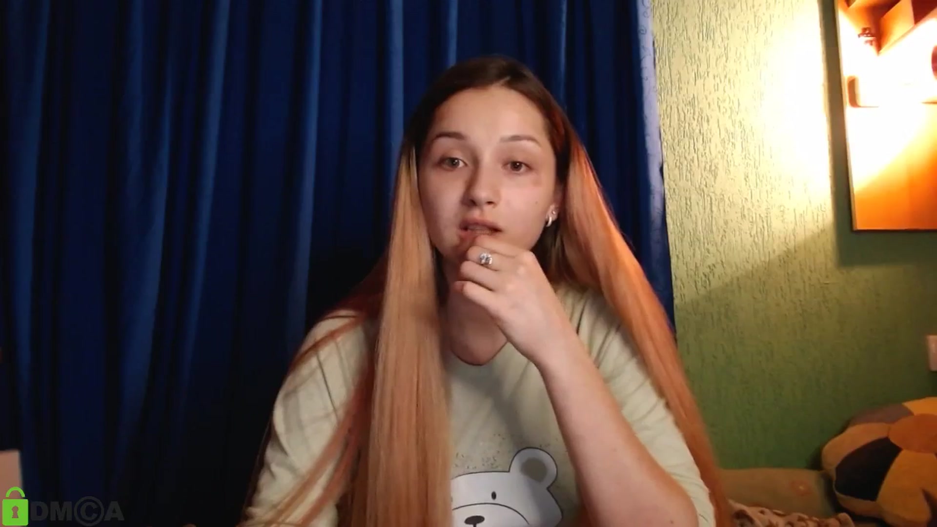 Gallery image thumbnail from MEDIA_'s myfreecams stream on, 04/16/2024, 23:13 image 8 of 20