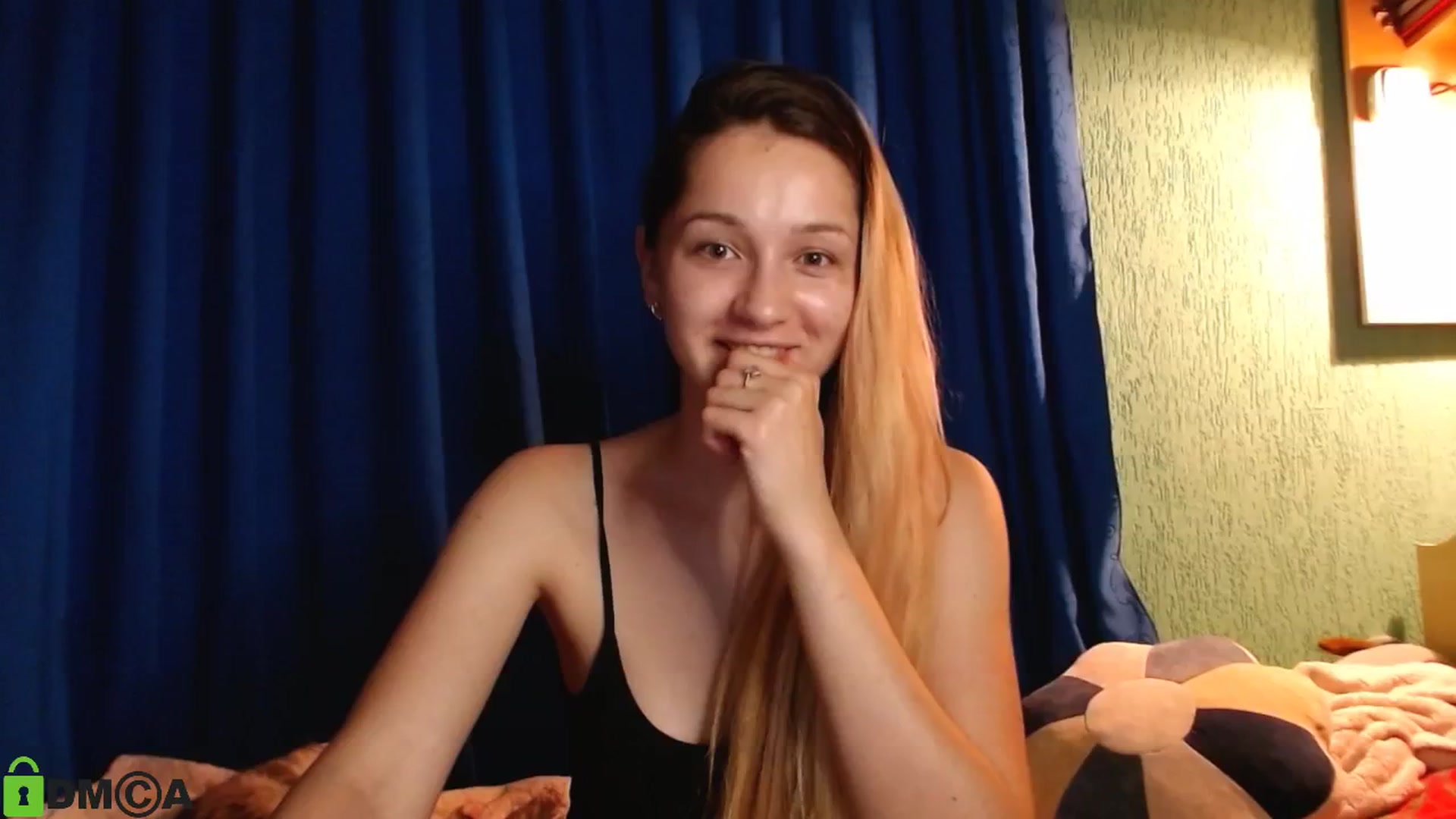 Gallery image thumbnail from MEDIA_'s myfreecams stream on, 06/04/2024, 22:54 image 18 of 20