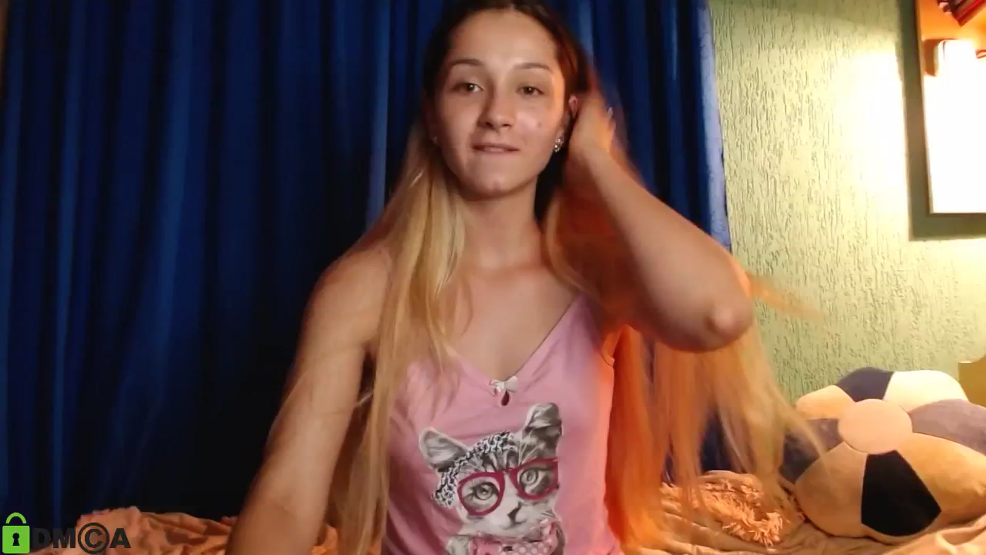 Gallery image thumbnail from MEDIA_'s myfreecams stream on, 06/14/2024, 22:10 image 17 of 20