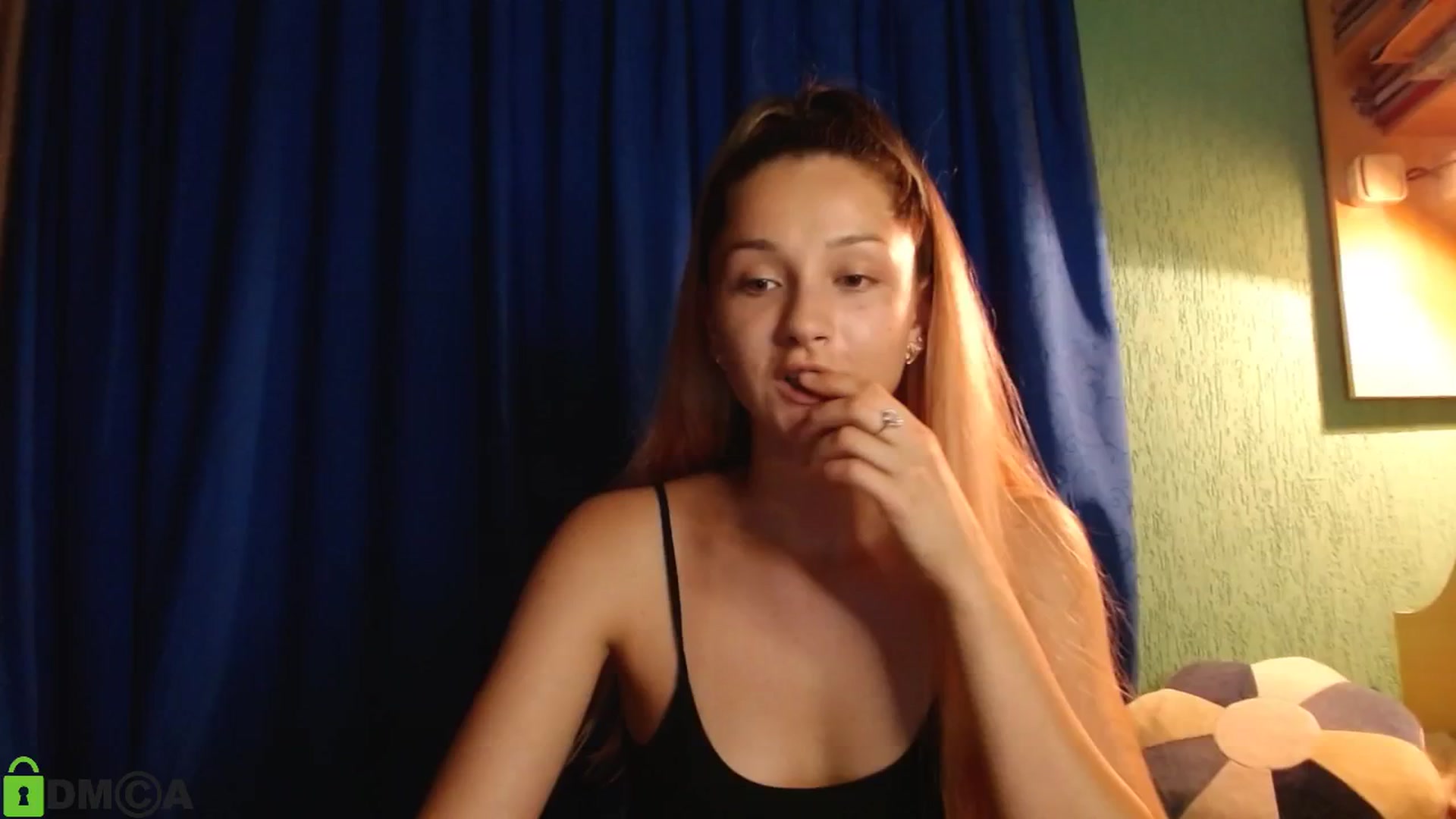 Gallery image thumbnail from MEDIA_'s myfreecams stream on, 06/26/2024, 22:17 image 13 of 20