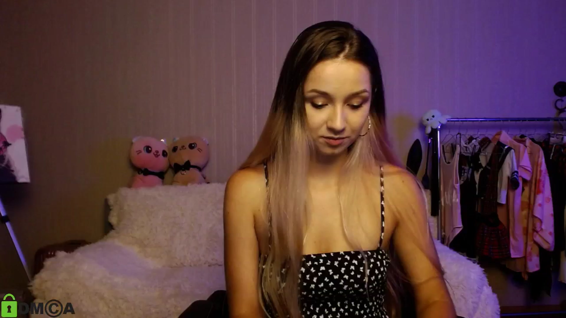 Gallery image thumbnail from MEDIA_'s myfreecams stream on, 07/31/2024, 21:36 image 18 of 20