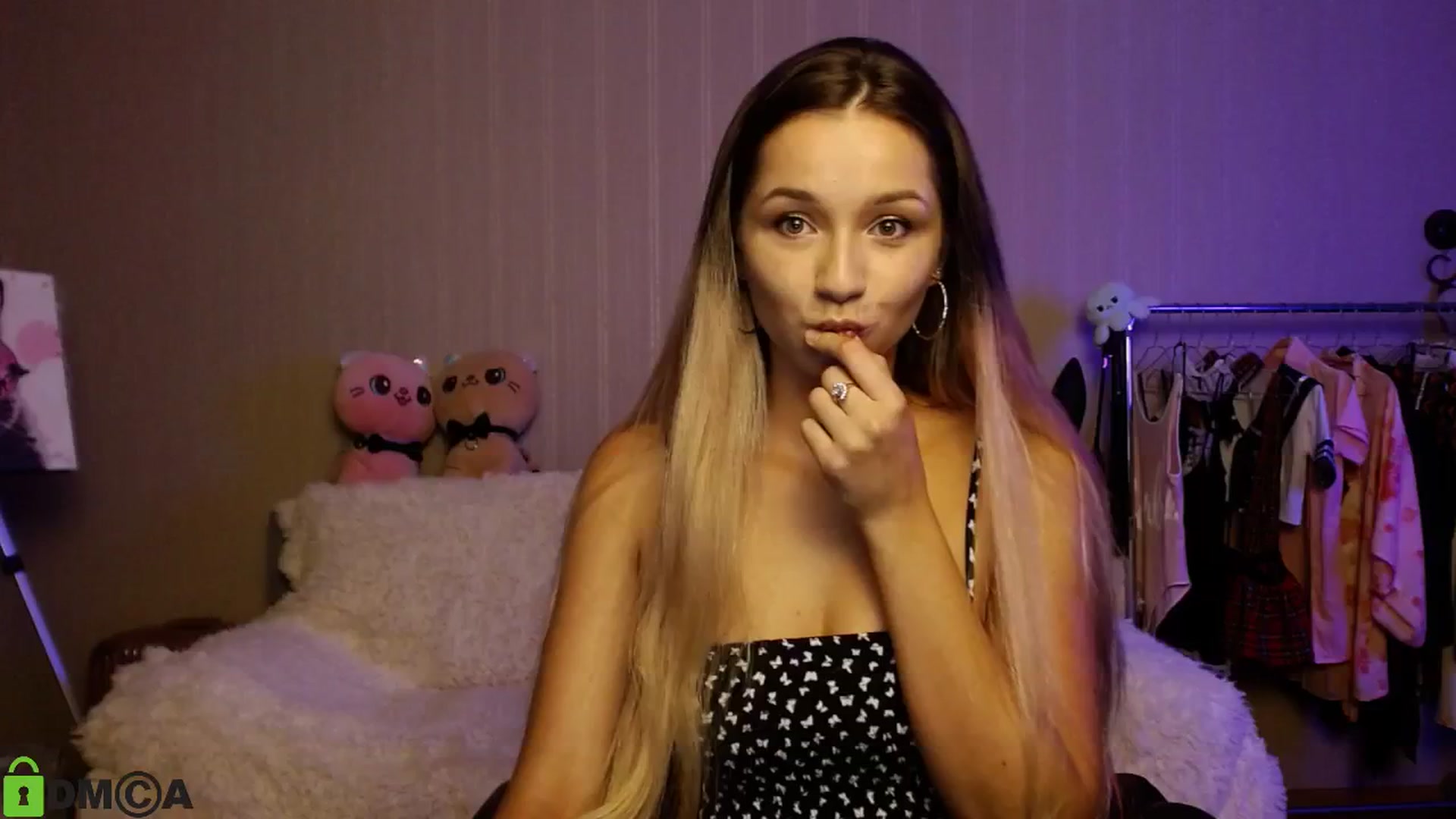 Gallery image thumbnail from MEDIA_'s myfreecams stream on, 07/31/2024, 21:36 image 8 of 20