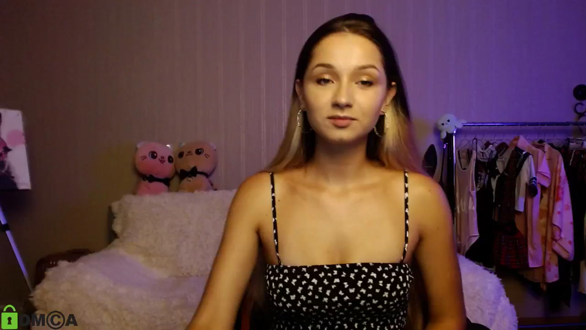 Gallery image thumbnail from MEDIA_'s myfreecams stream on, 07/31/2024, 21:36 image 10 of 20