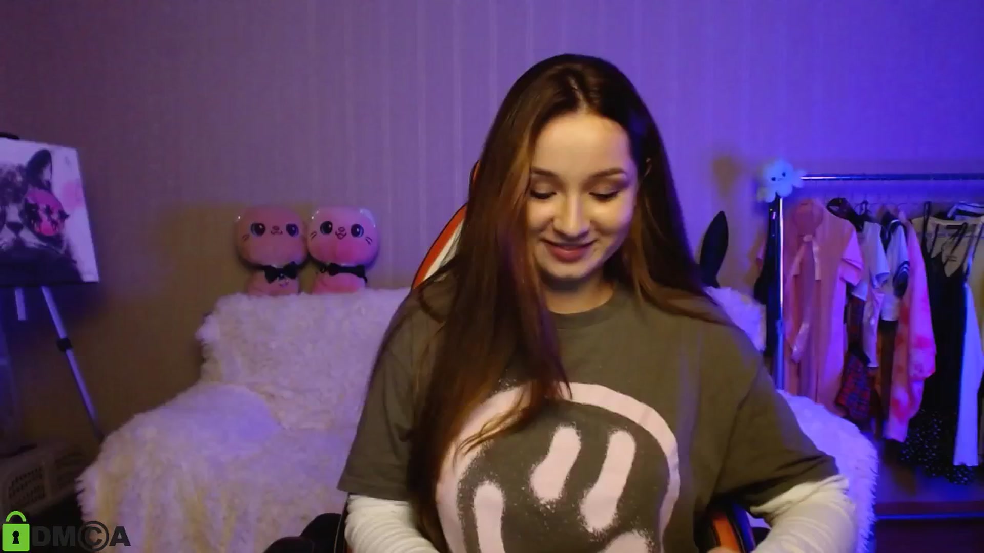 Gallery image thumbnail from MEDIA_'s myfreecams stream on, 10/23/2024, 22:08 image 15 of 20