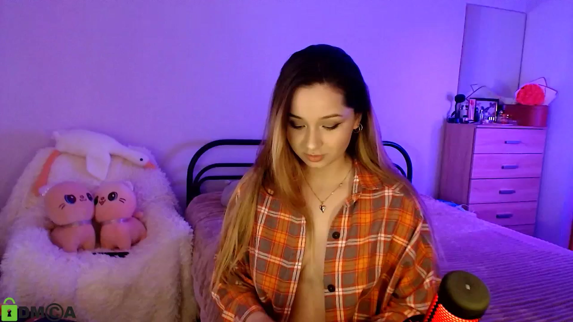 Gallery image thumbnail from MEDIA_'s myfreecams stream on, 04/28/2025, 22:05 image 20 of 20