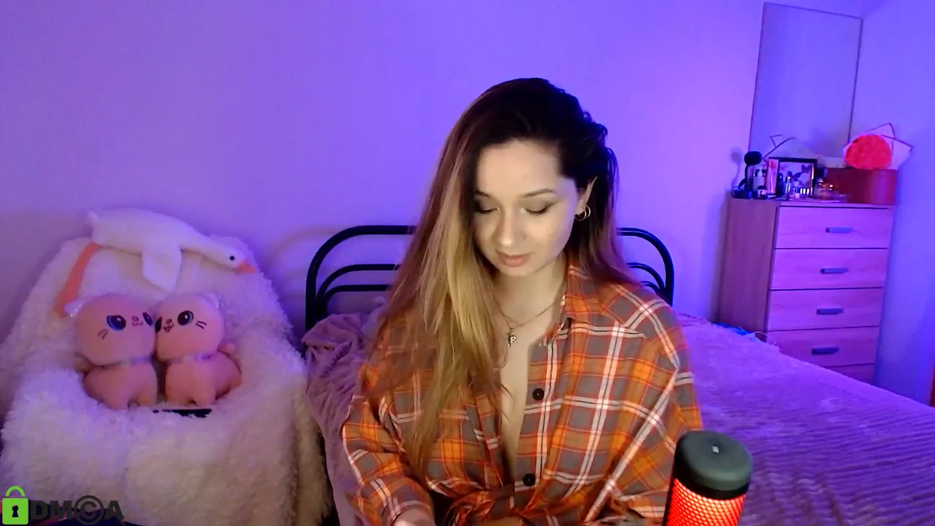 Gallery image thumbnail from MEDIA_'s myfreecams stream on, 04/29/2025, 24:01 image 20 of 20