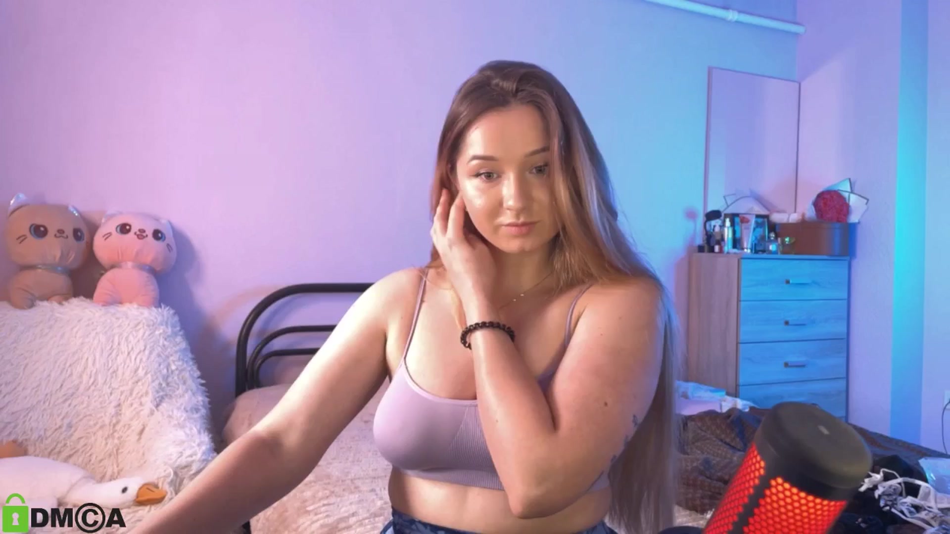 Gallery image thumbnail from MEDIA_'s myfreecams stream on, 05/19/2025, 05:00 image 12 of 20