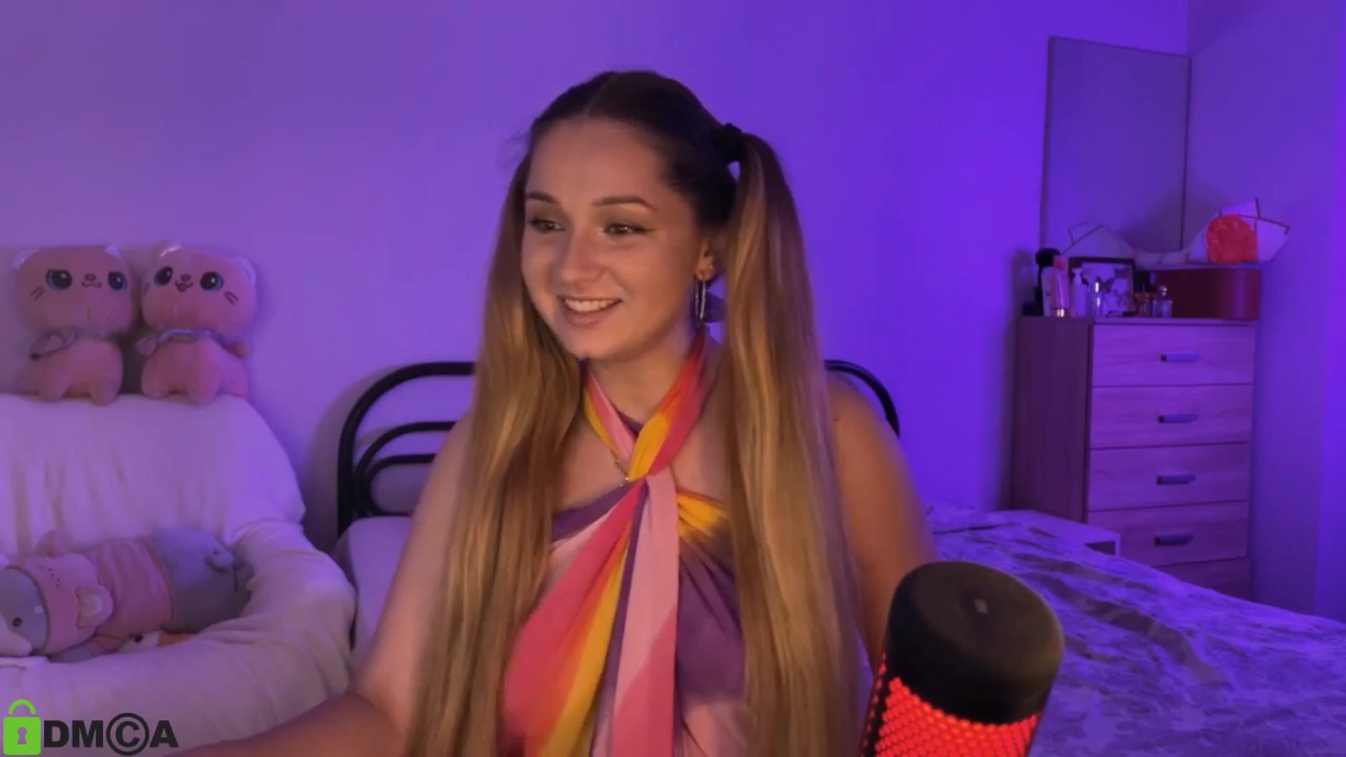 Gallery image thumbnail from MEDIA_'s myfreecams stream on, 08/15/2025, 18:08 image 9 of 20